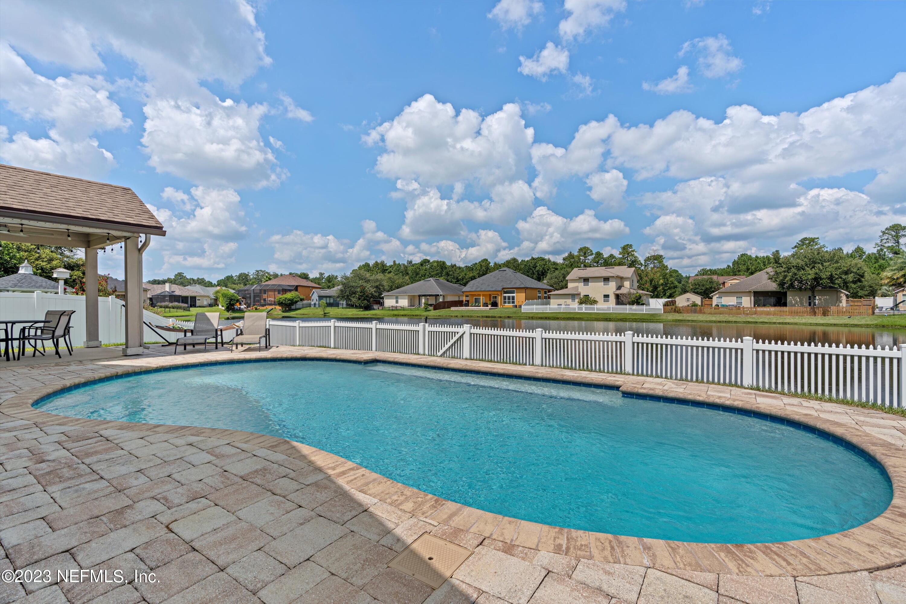 713 REFLECTION COVE Road E