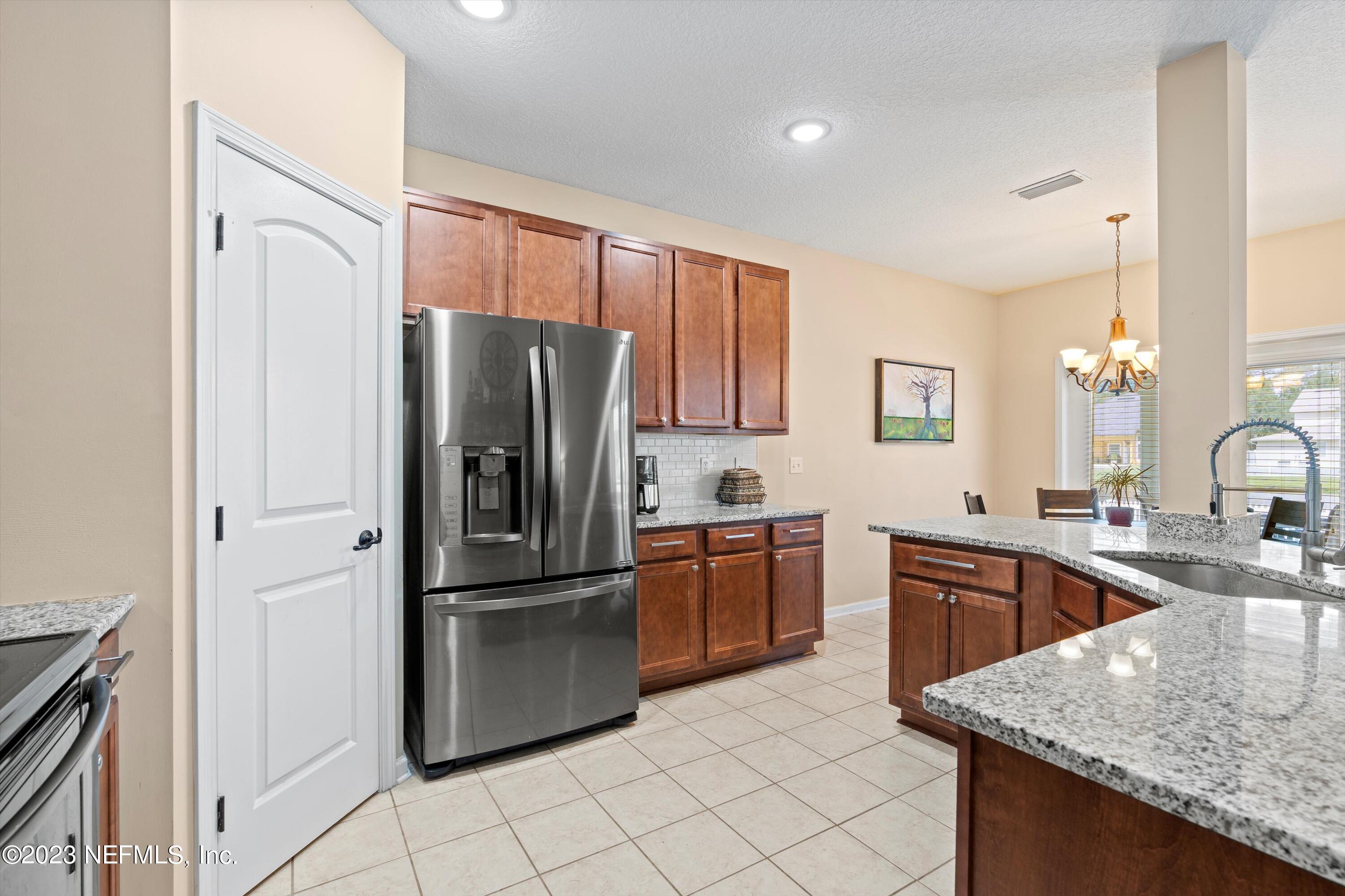 713 REFLECTION COVE Road E