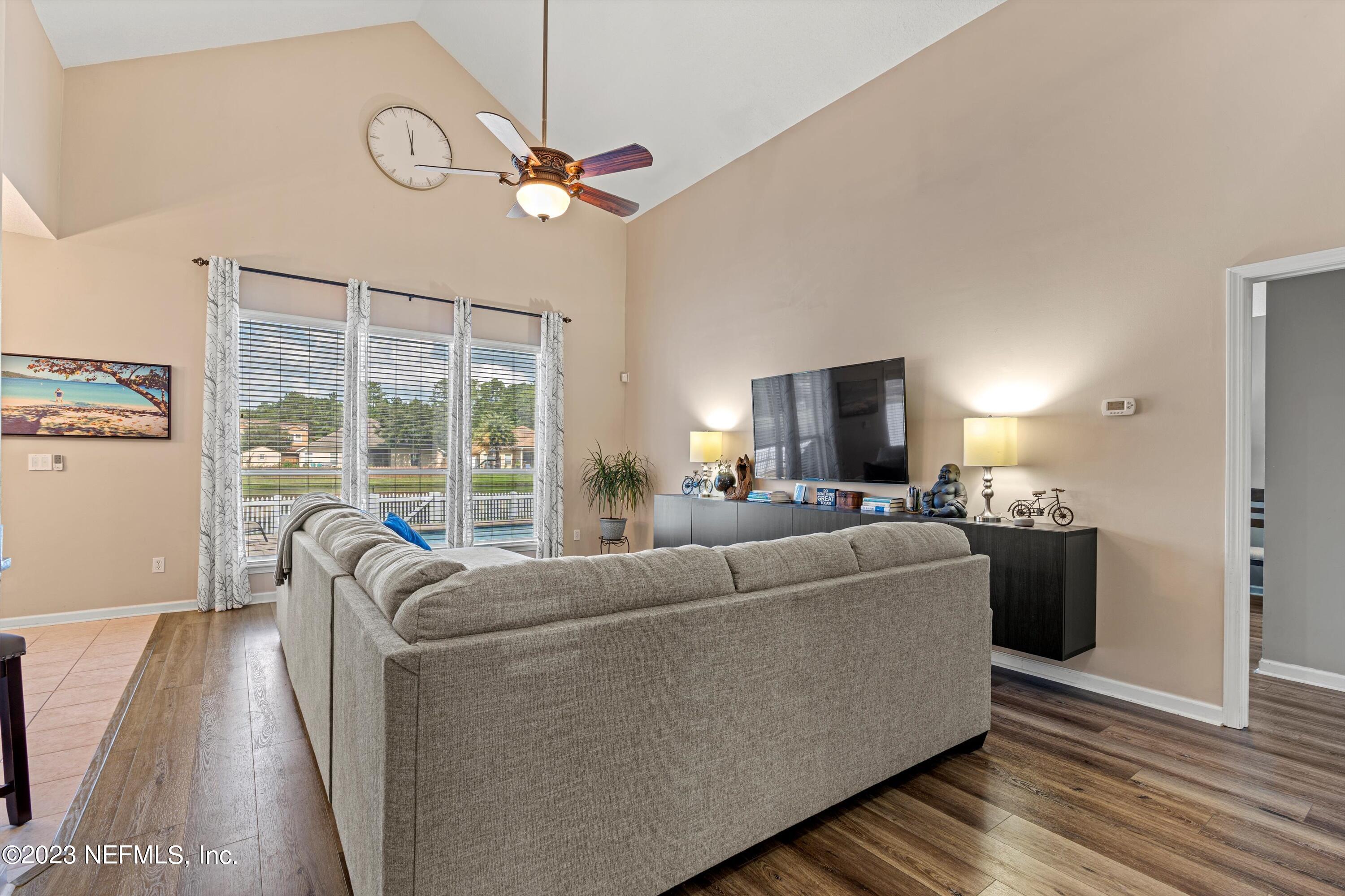 713 REFLECTION COVE Road E