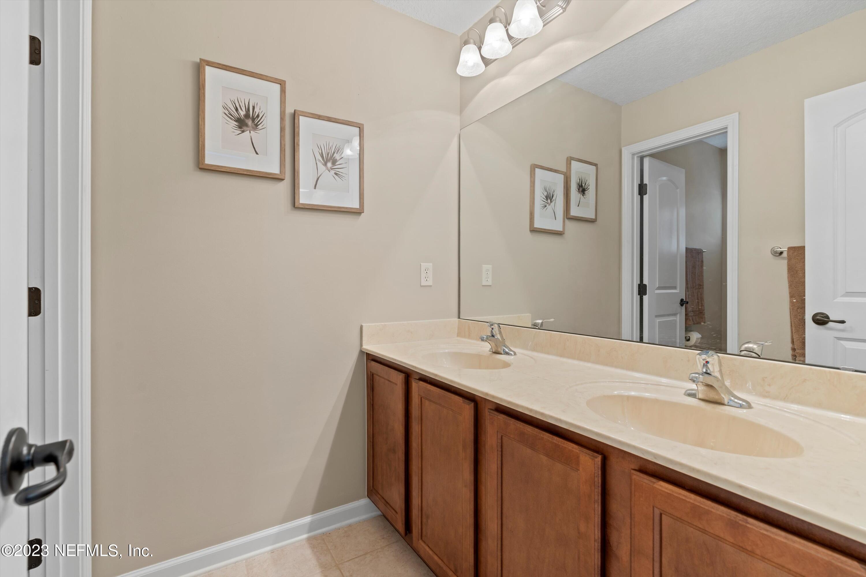 713 REFLECTION COVE Road E