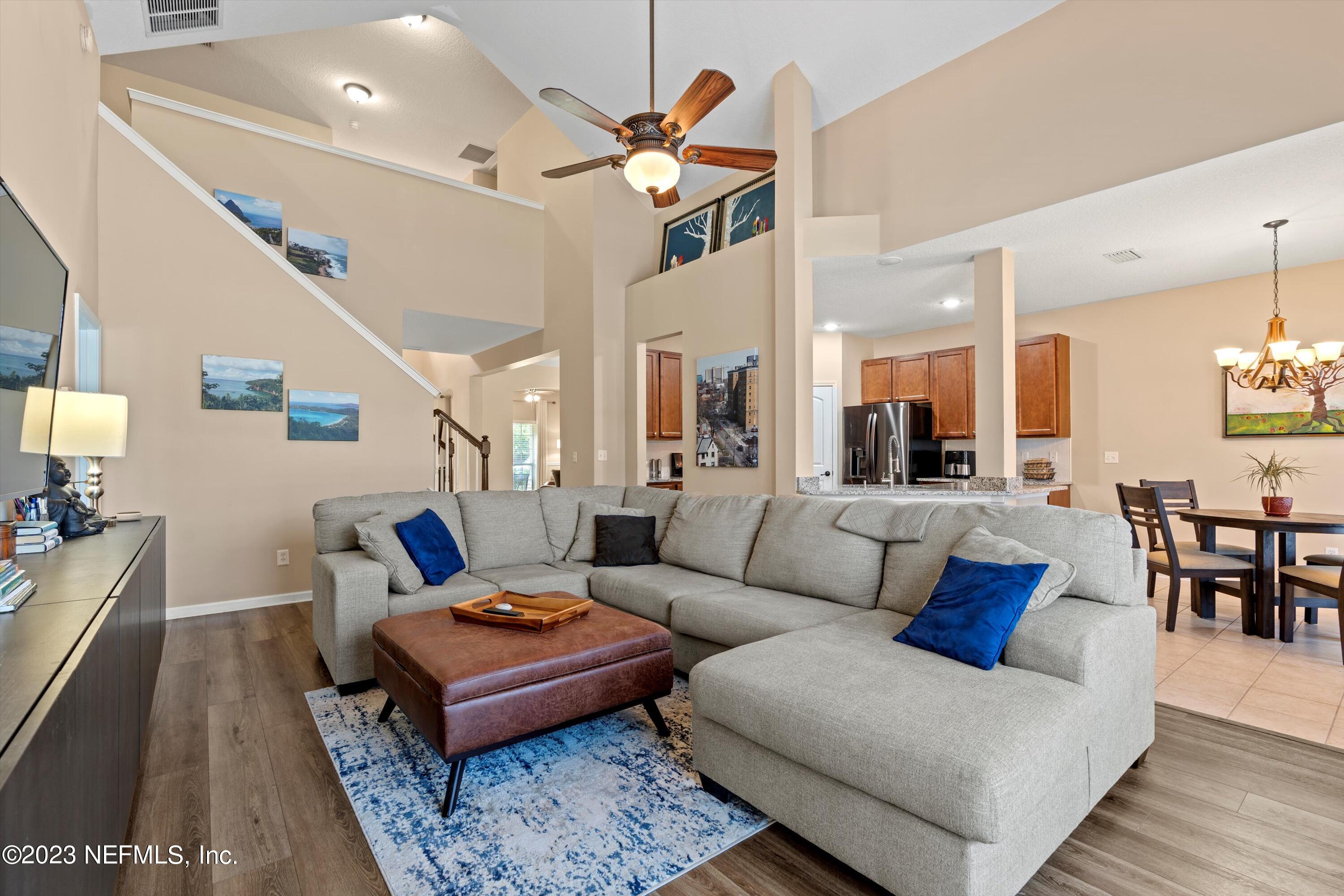 713 REFLECTION COVE Road E