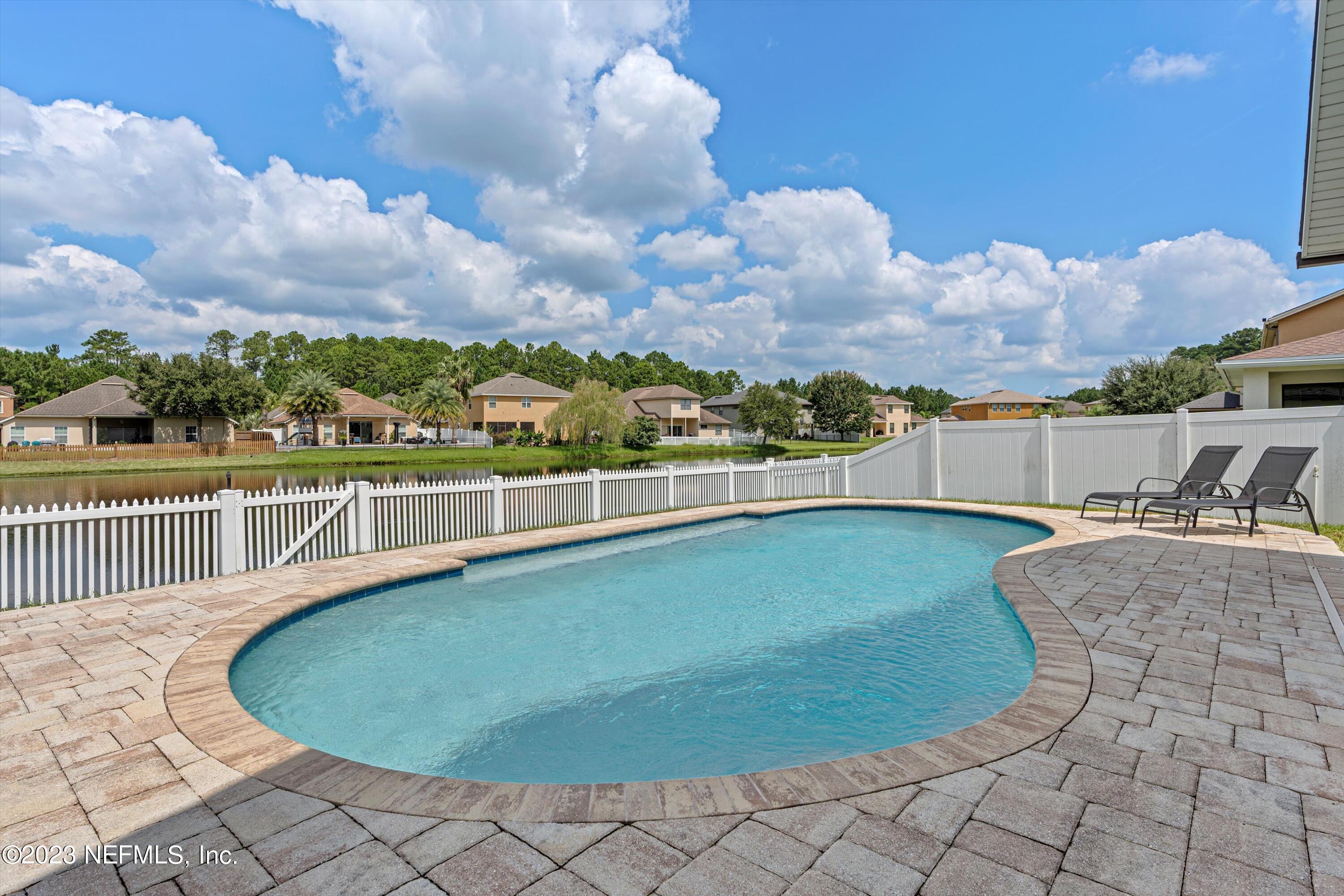 713 REFLECTION COVE Road E