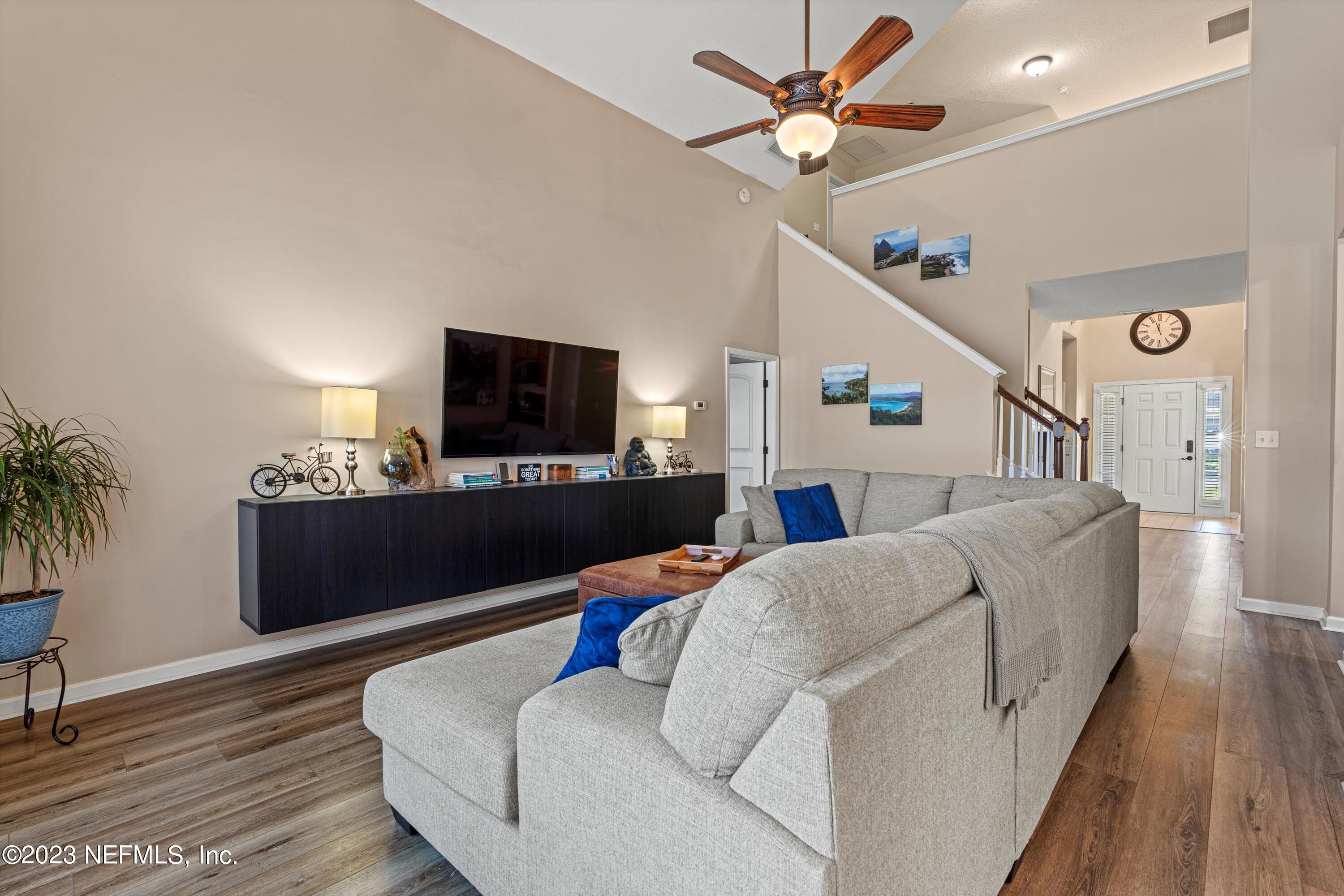 713 REFLECTION COVE Road E