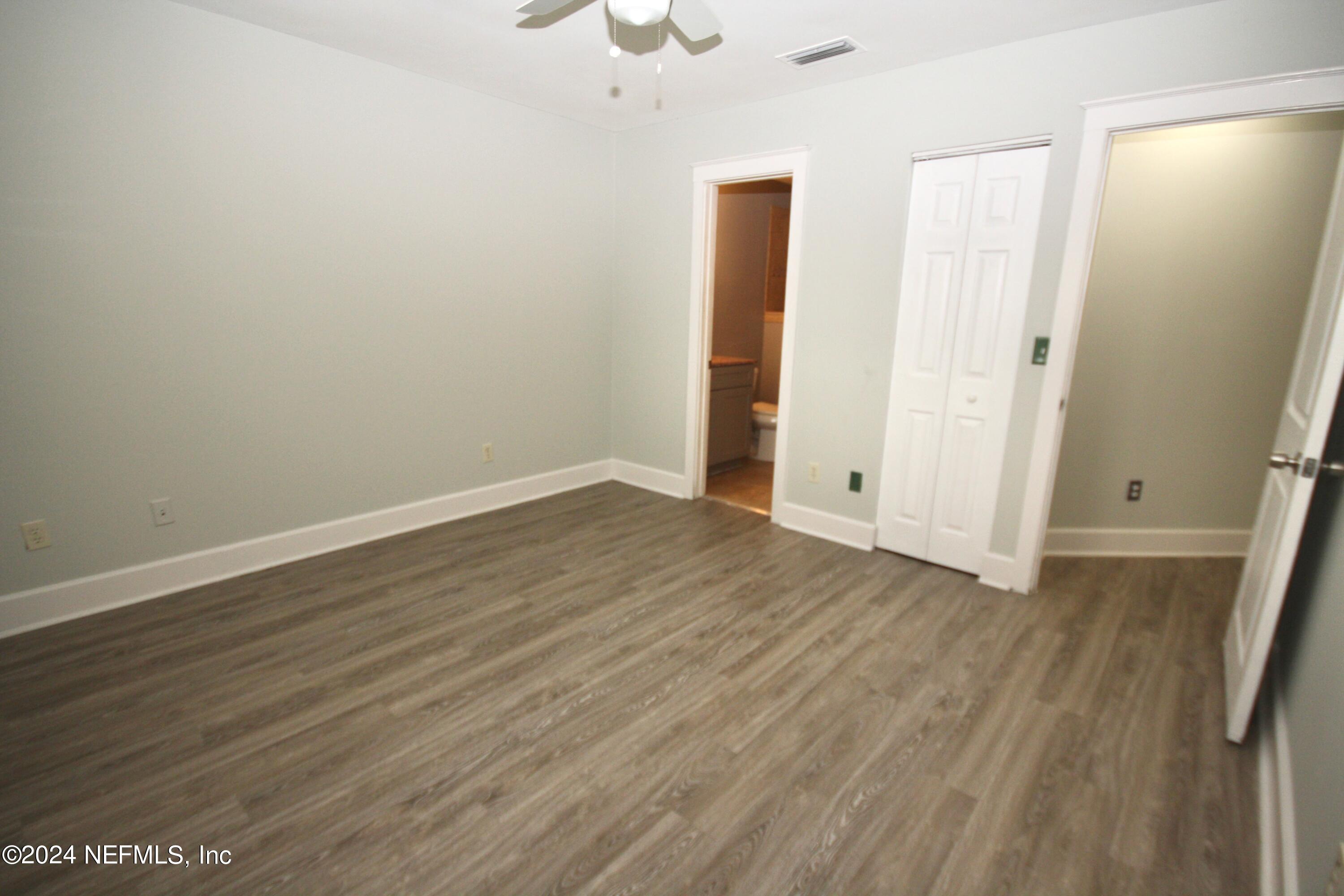 2012 SEA HAWK Circle