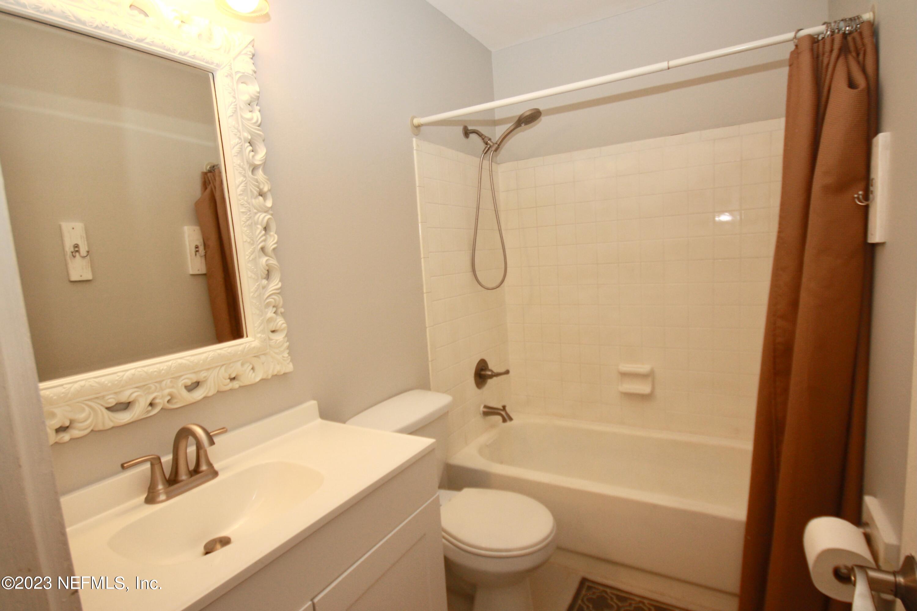 2012 SEA HAWK Circle