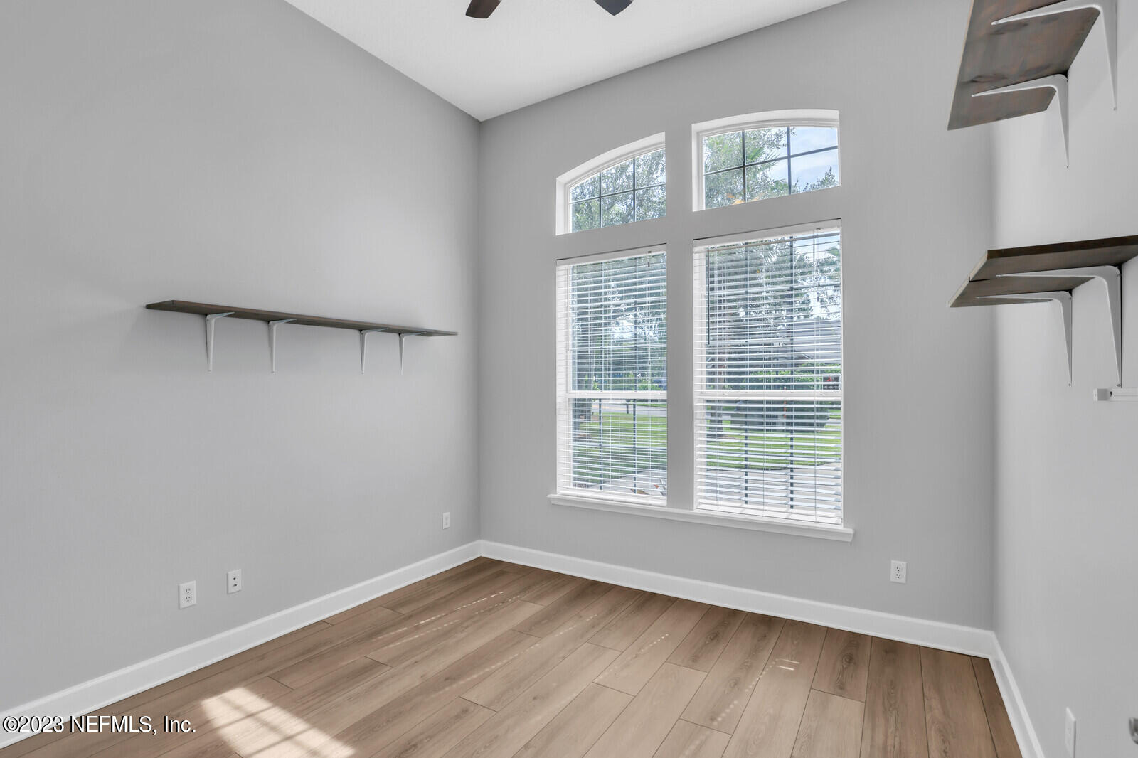 2009 RIVERS OWN Road