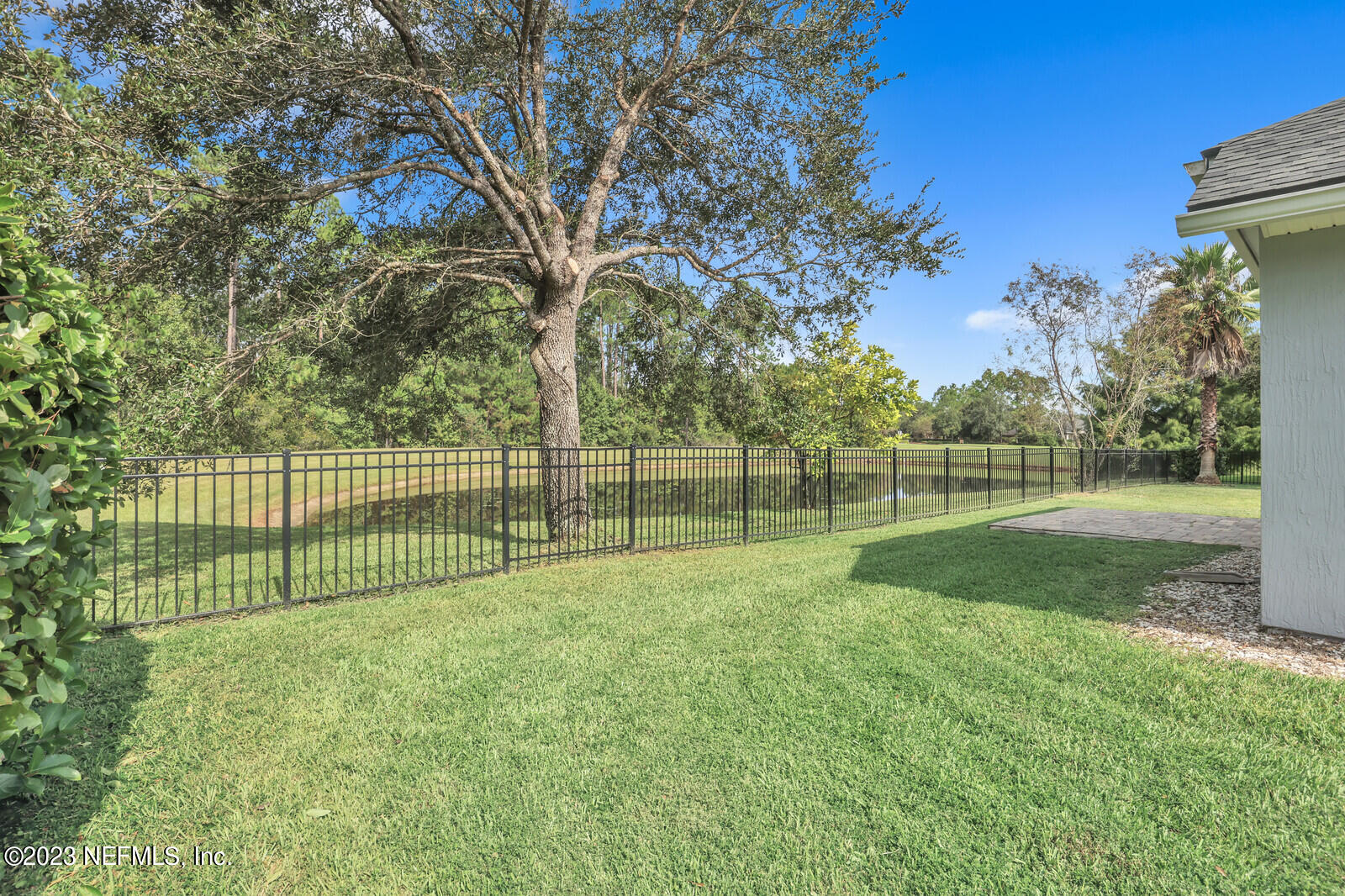 2009 RIVERS OWN Road