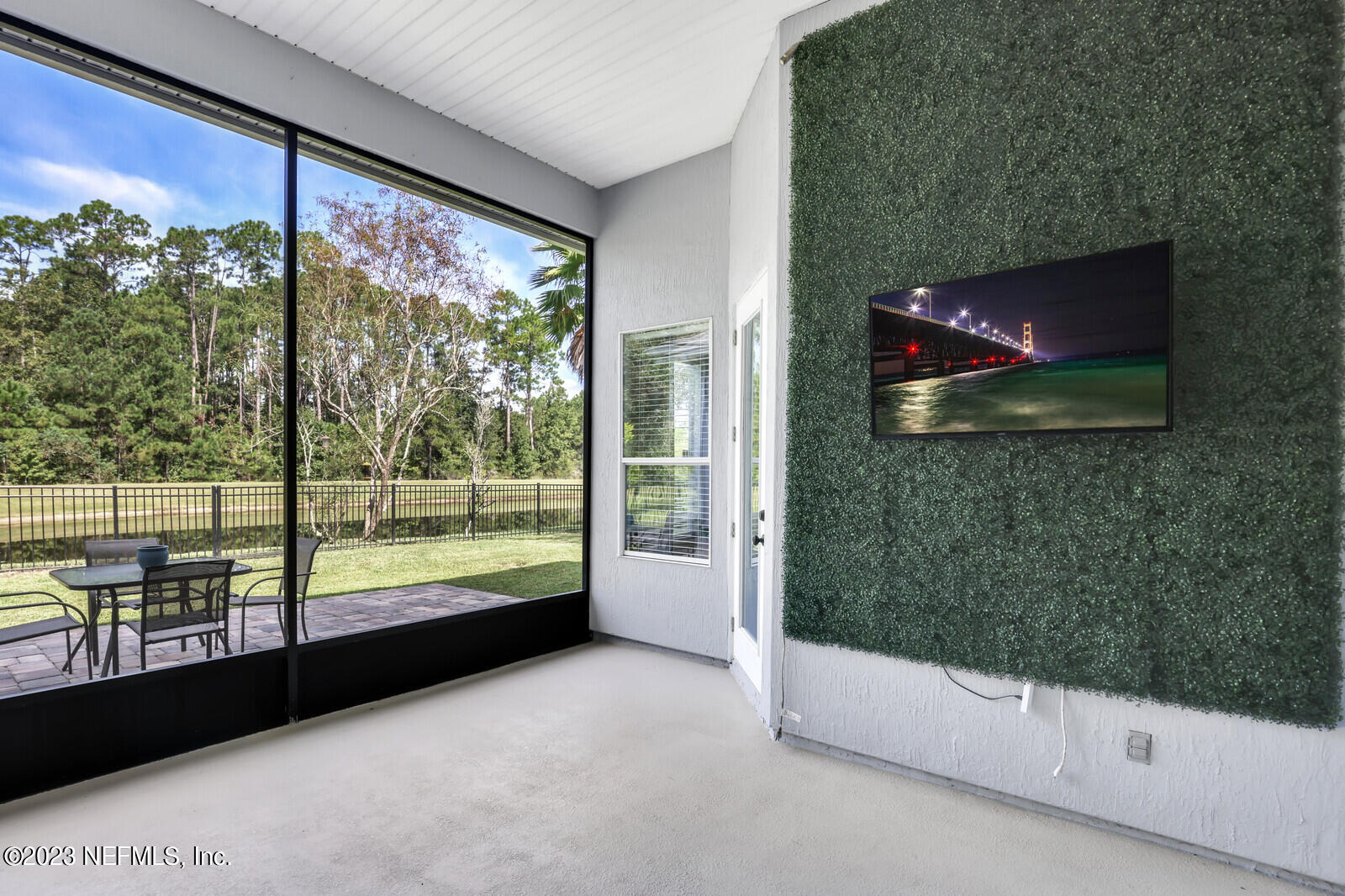 2009 RIVERS OWN Road