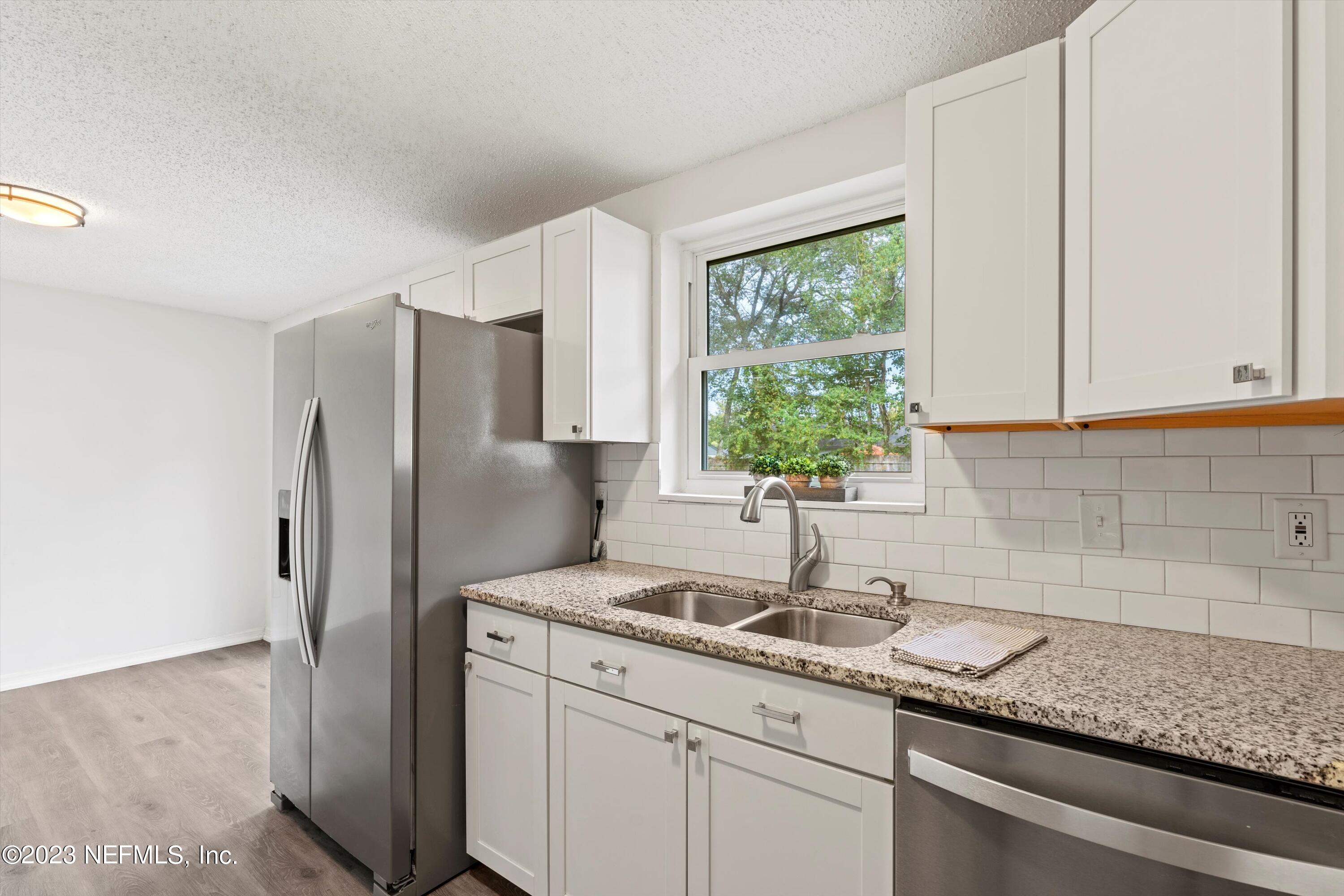 2845 TANGLEWOOD Boulevard