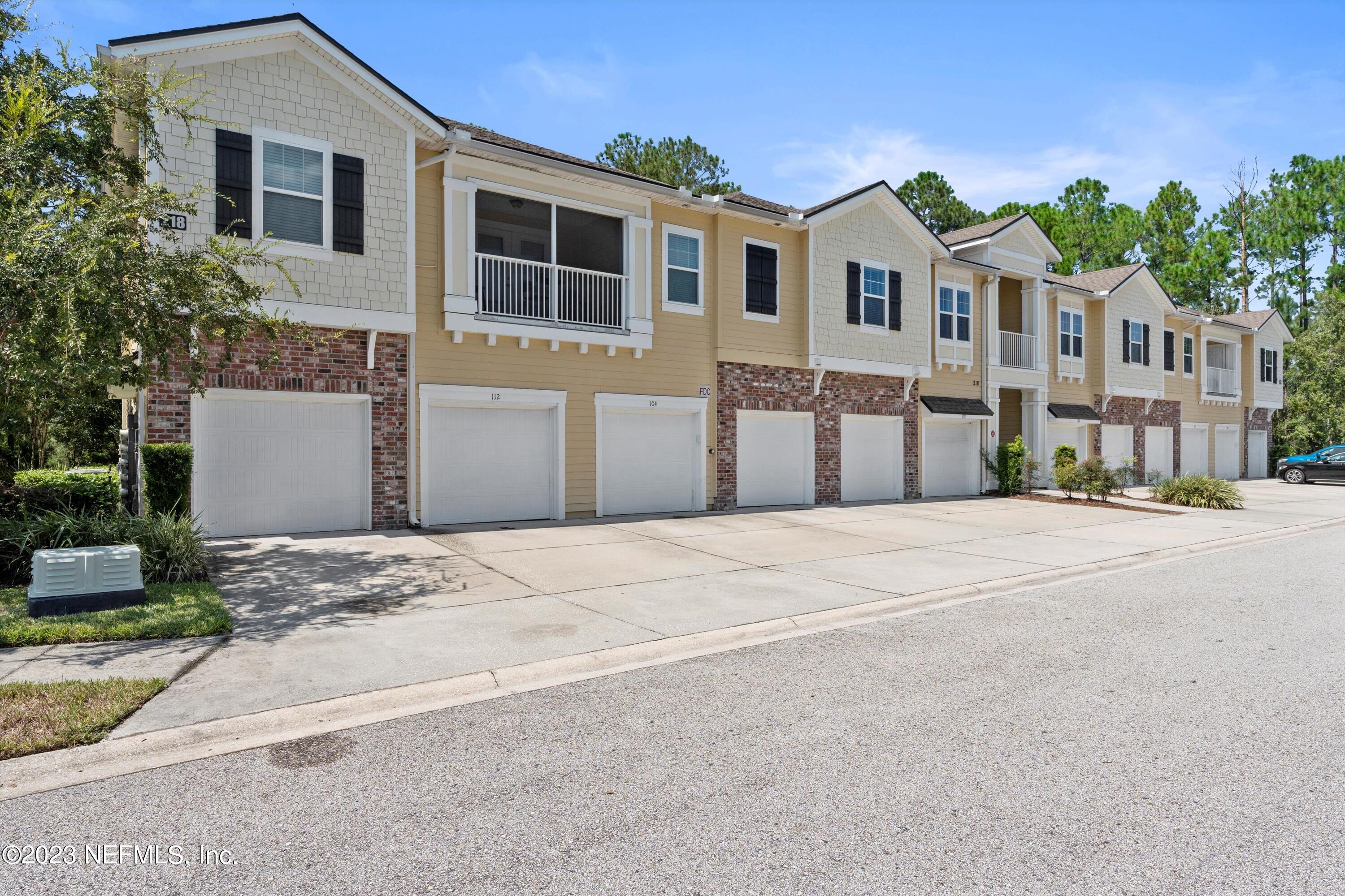 218 LARKIN Place, 102