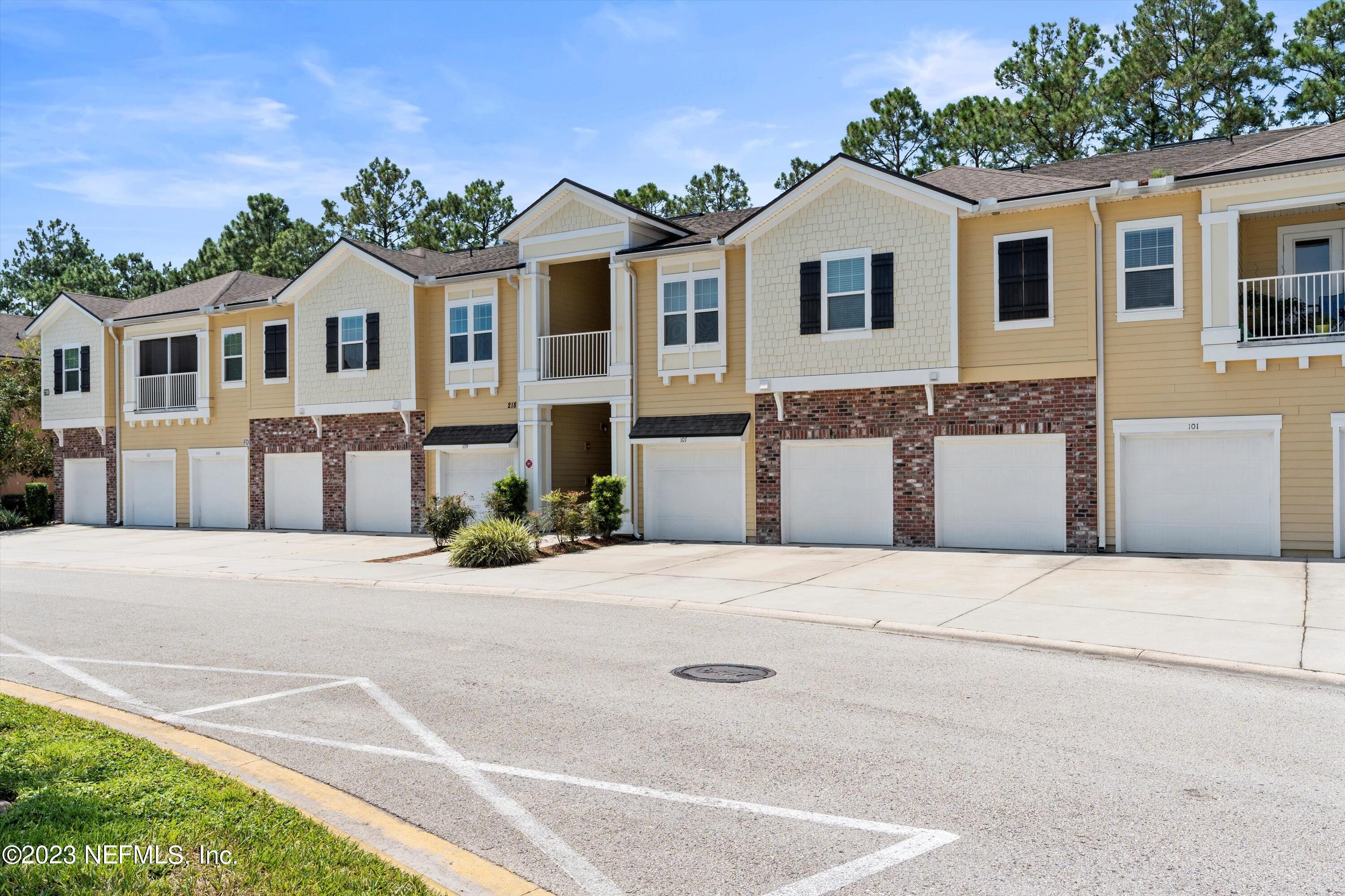 218 LARKIN Place, 102