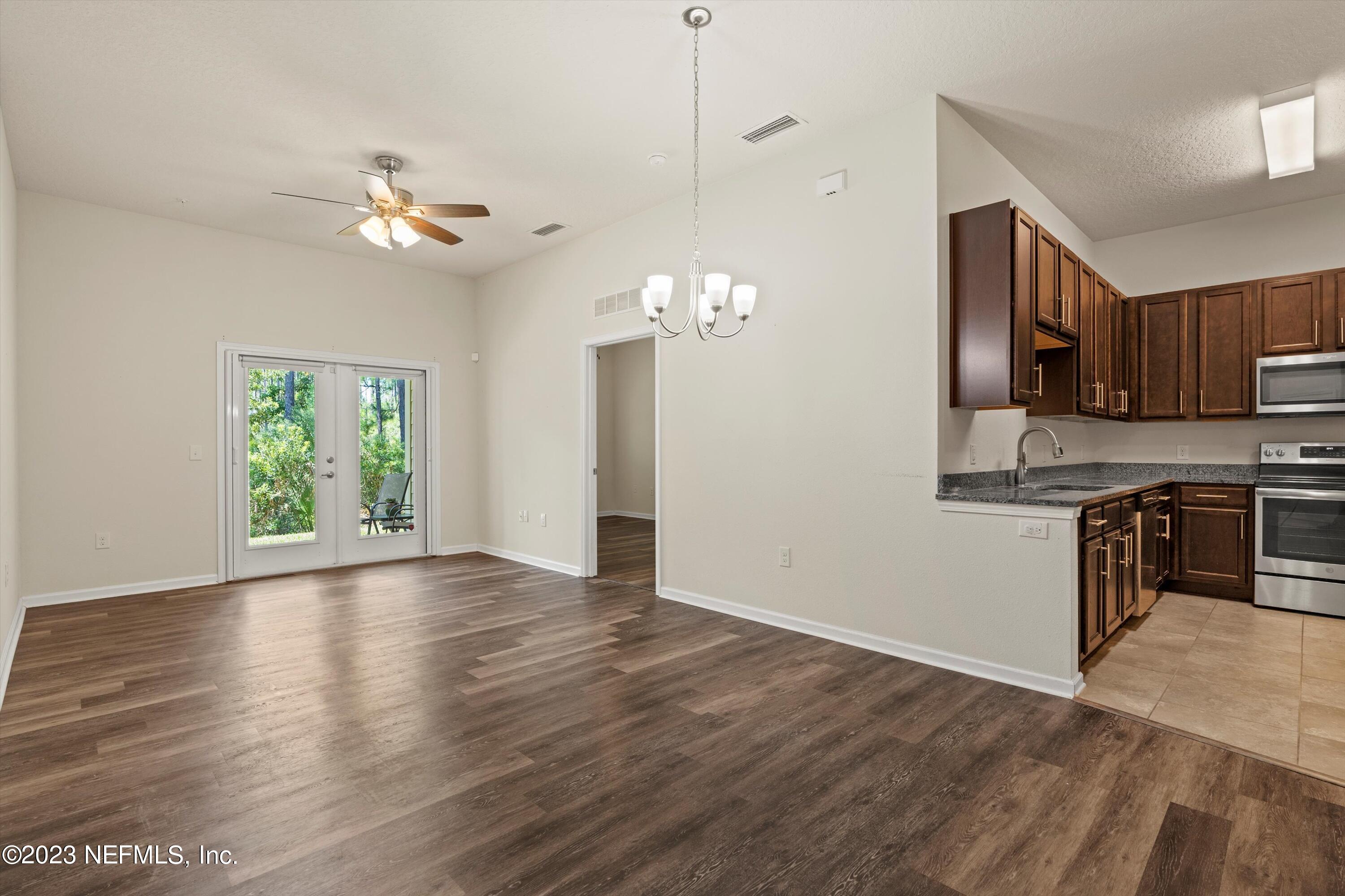 218 LARKIN Place, 102