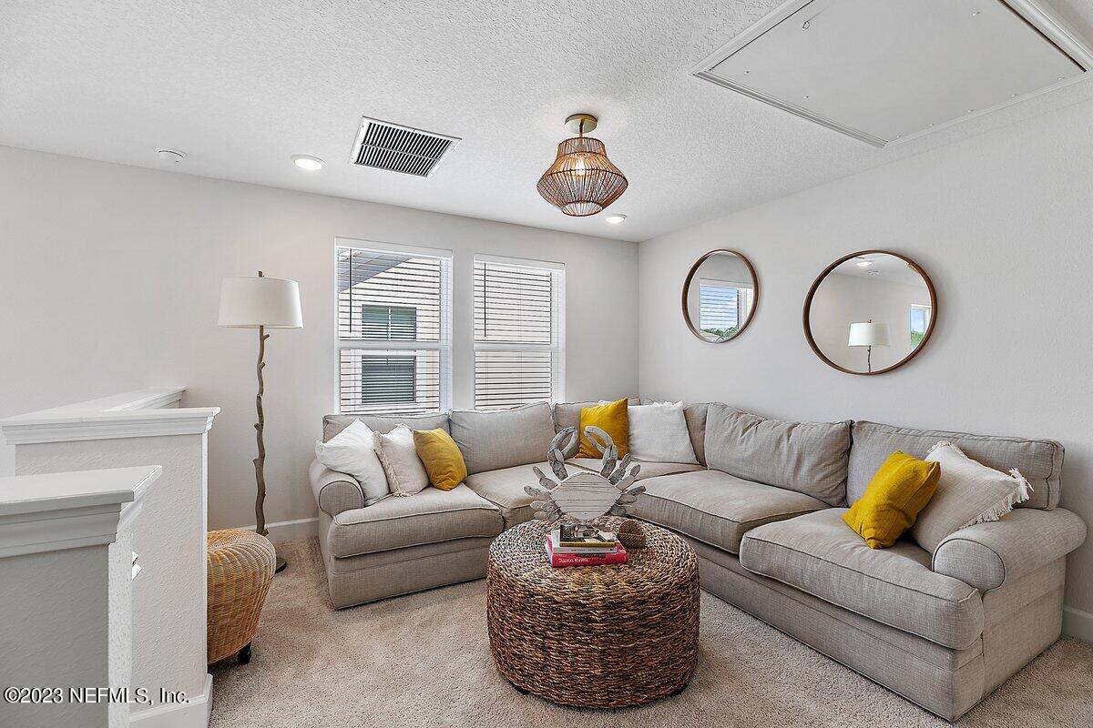 10045 INVENTION Lane