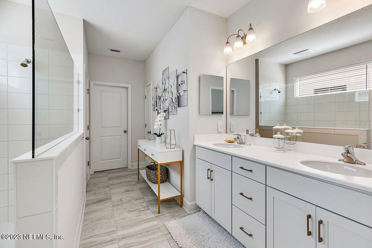 10045 INVENTION Lane