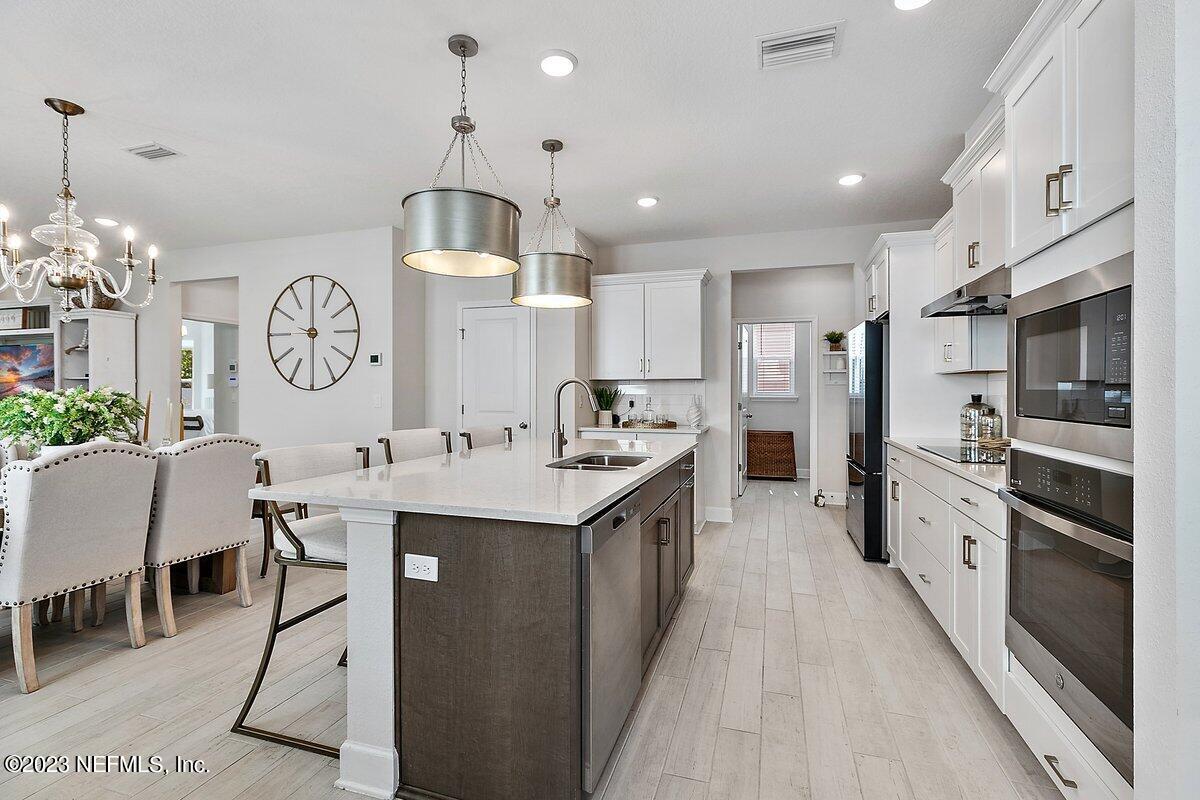 10045 INVENTION Lane