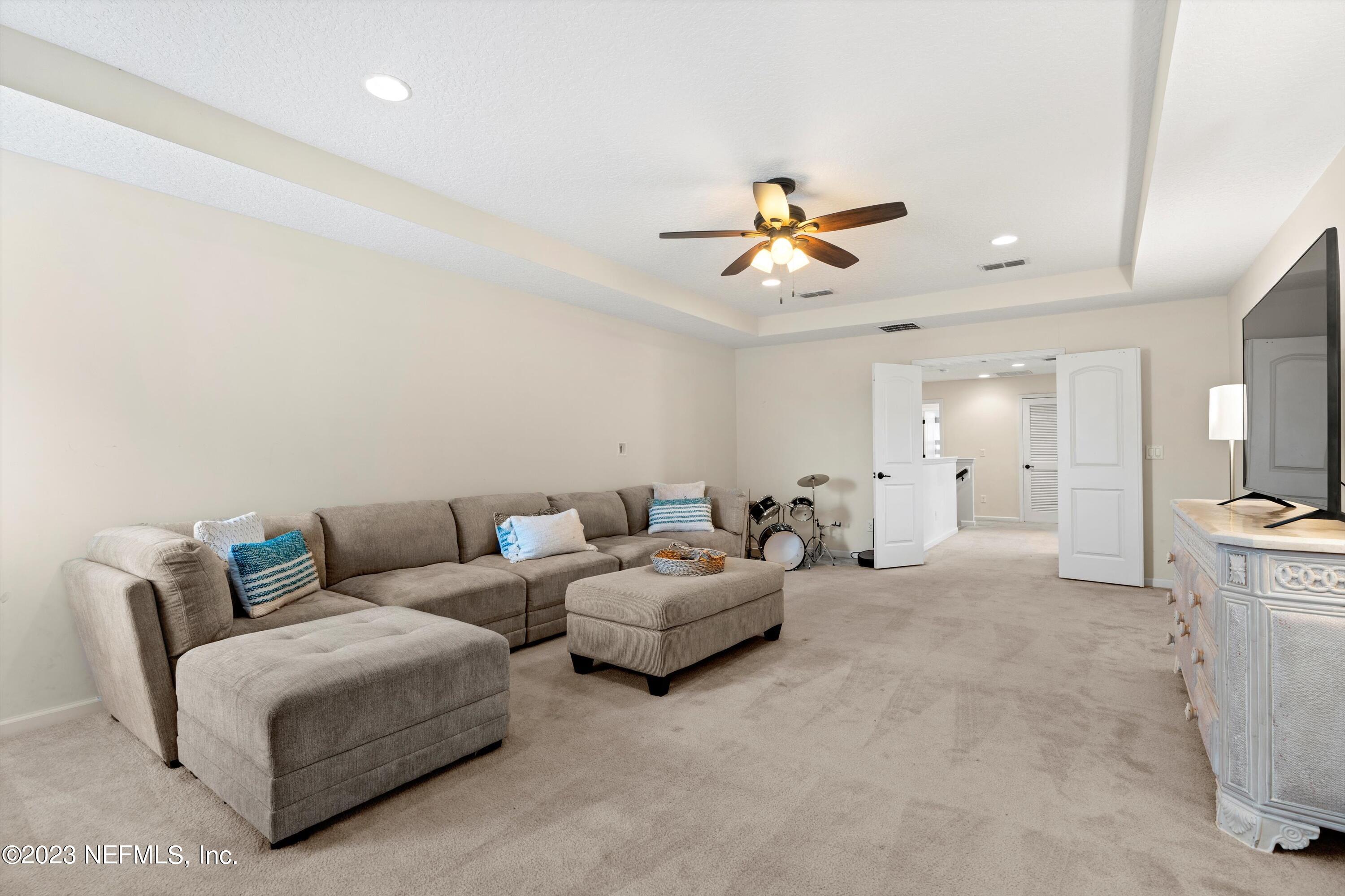 93 TAYLOR RIDGE Avenue