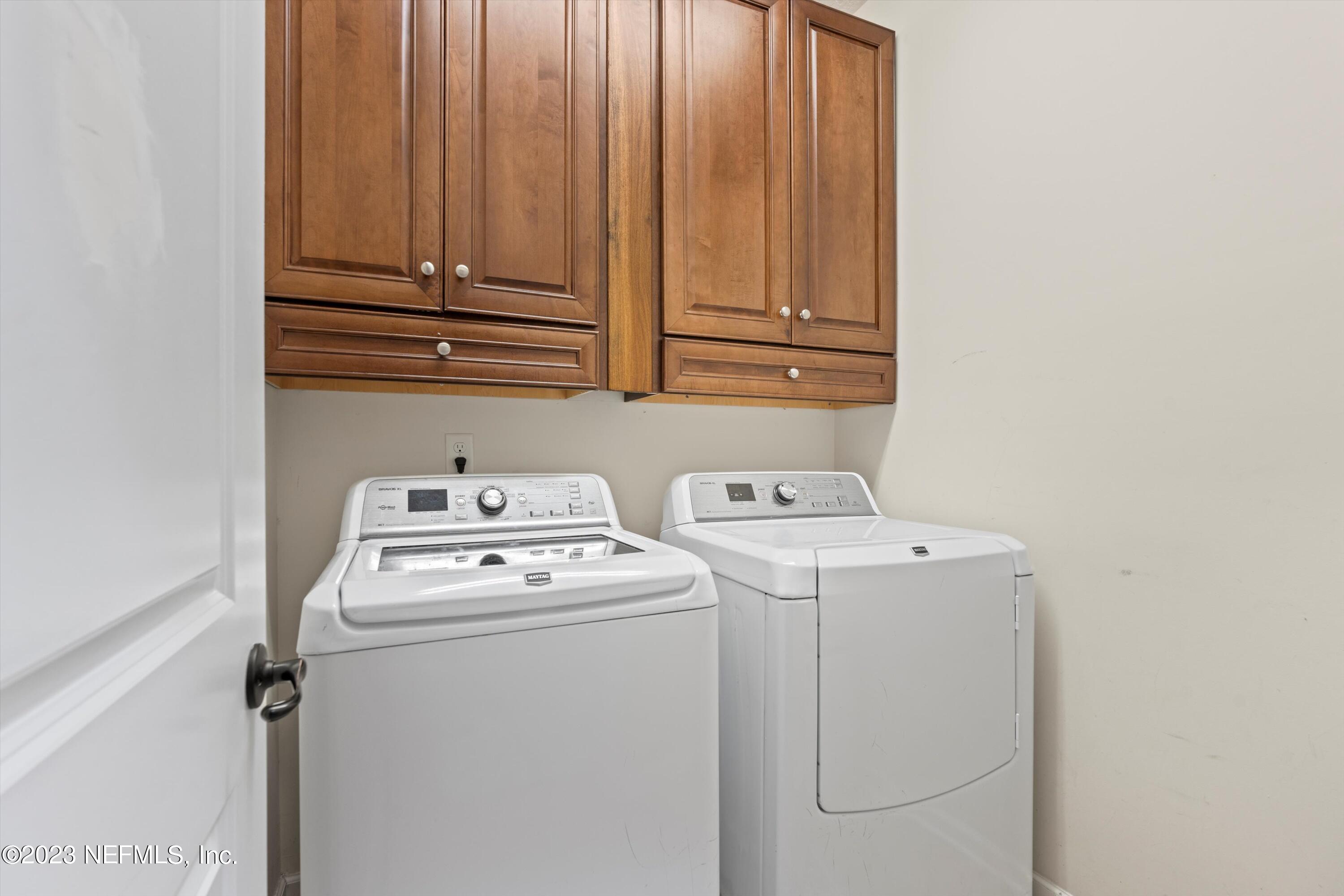 93 TAYLOR RIDGE Avenue