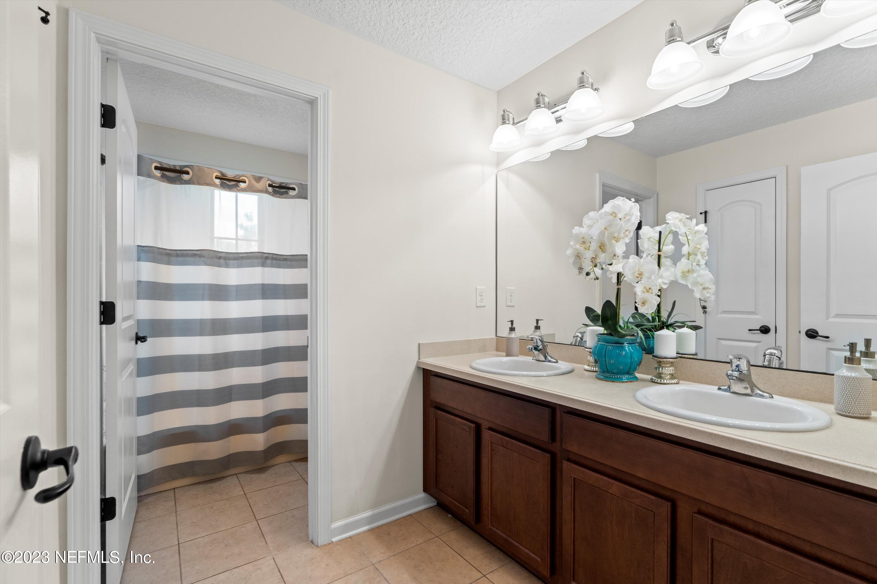 93 TAYLOR RIDGE Avenue