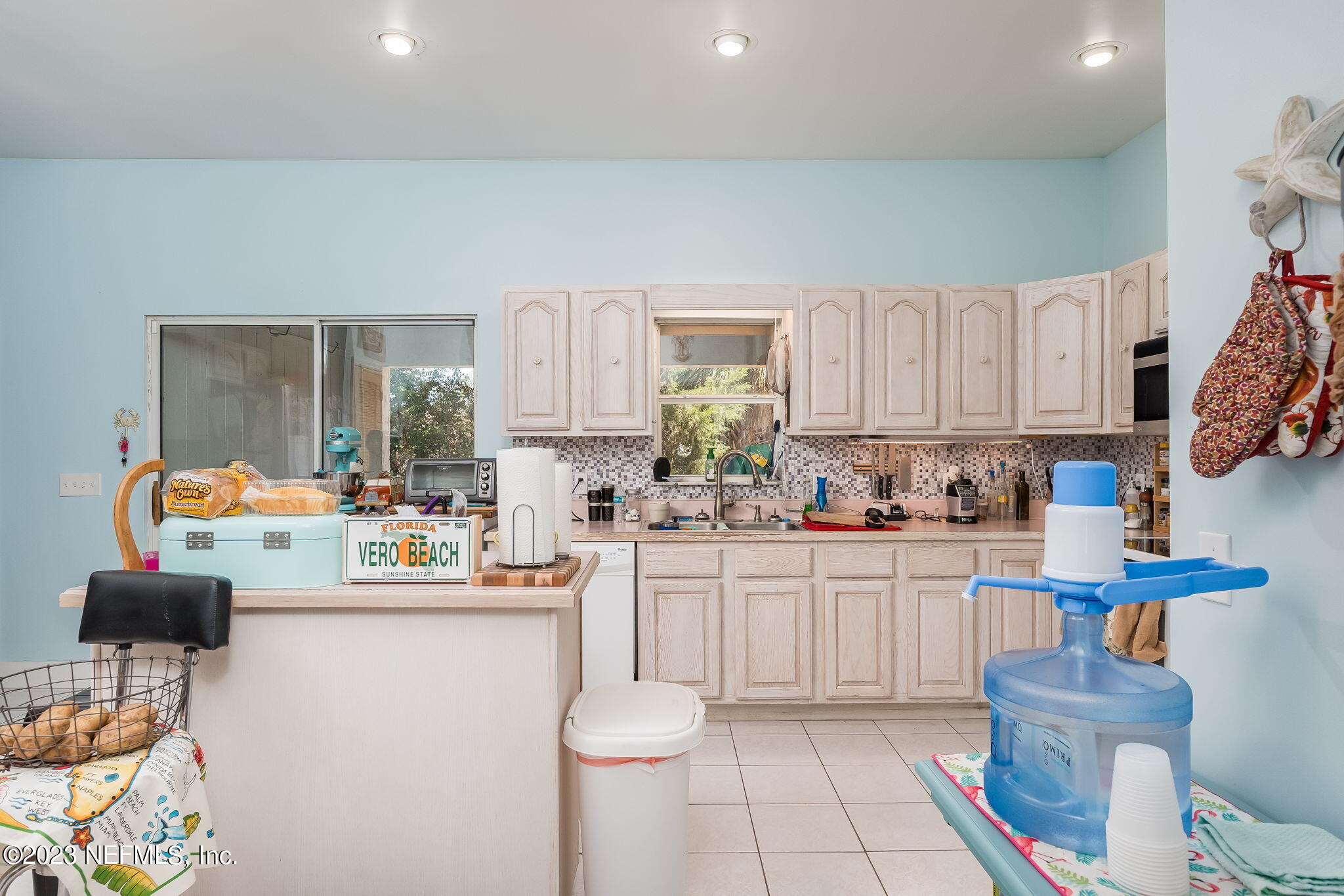 5551 HECKSCHER Drive