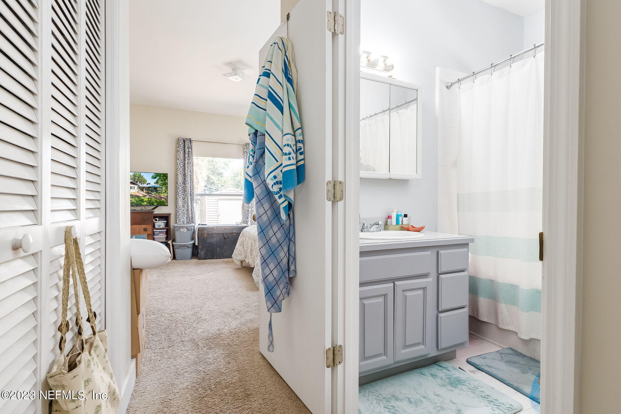 5551 HECKSCHER Drive