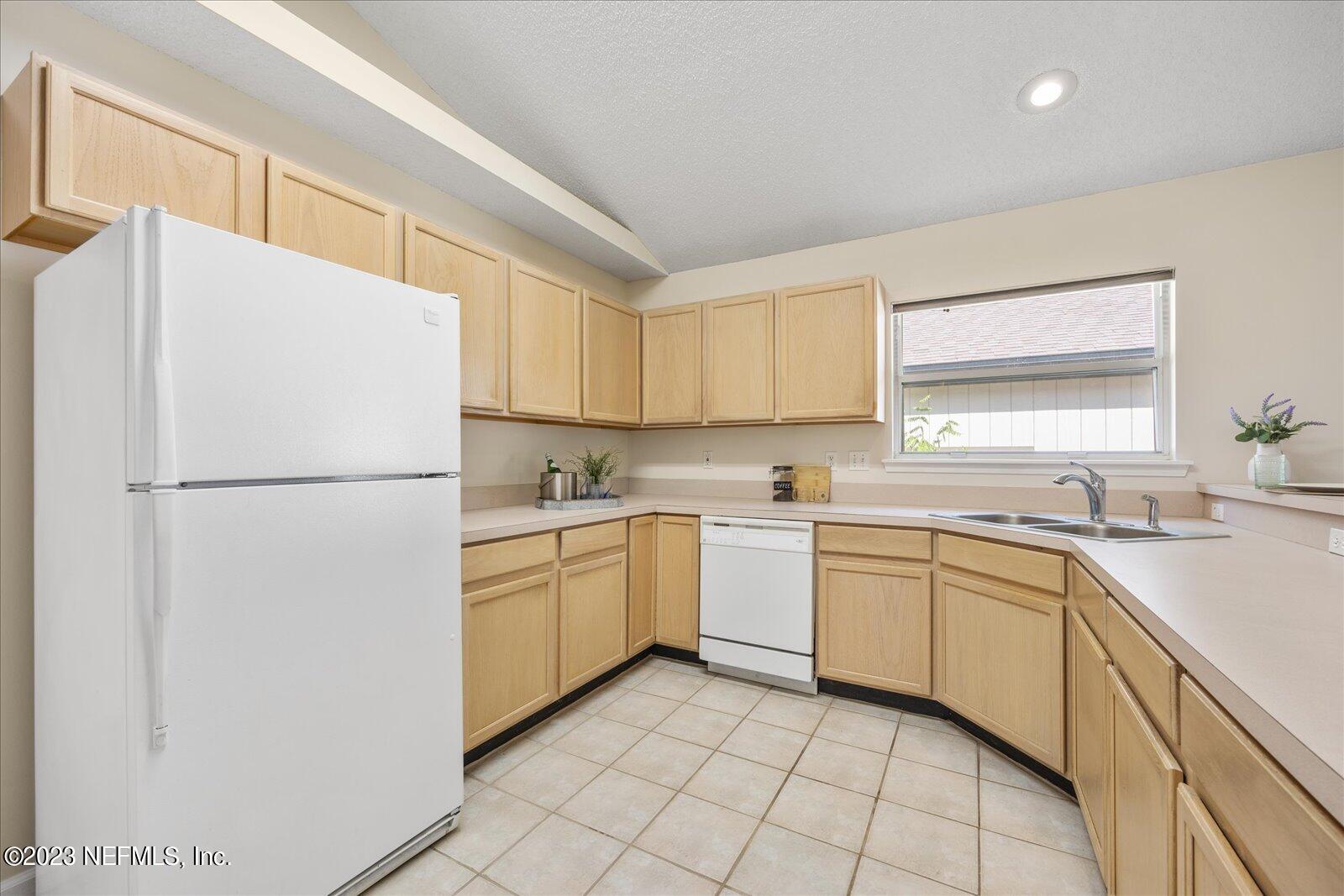 6119 ALPENROSE Avenue