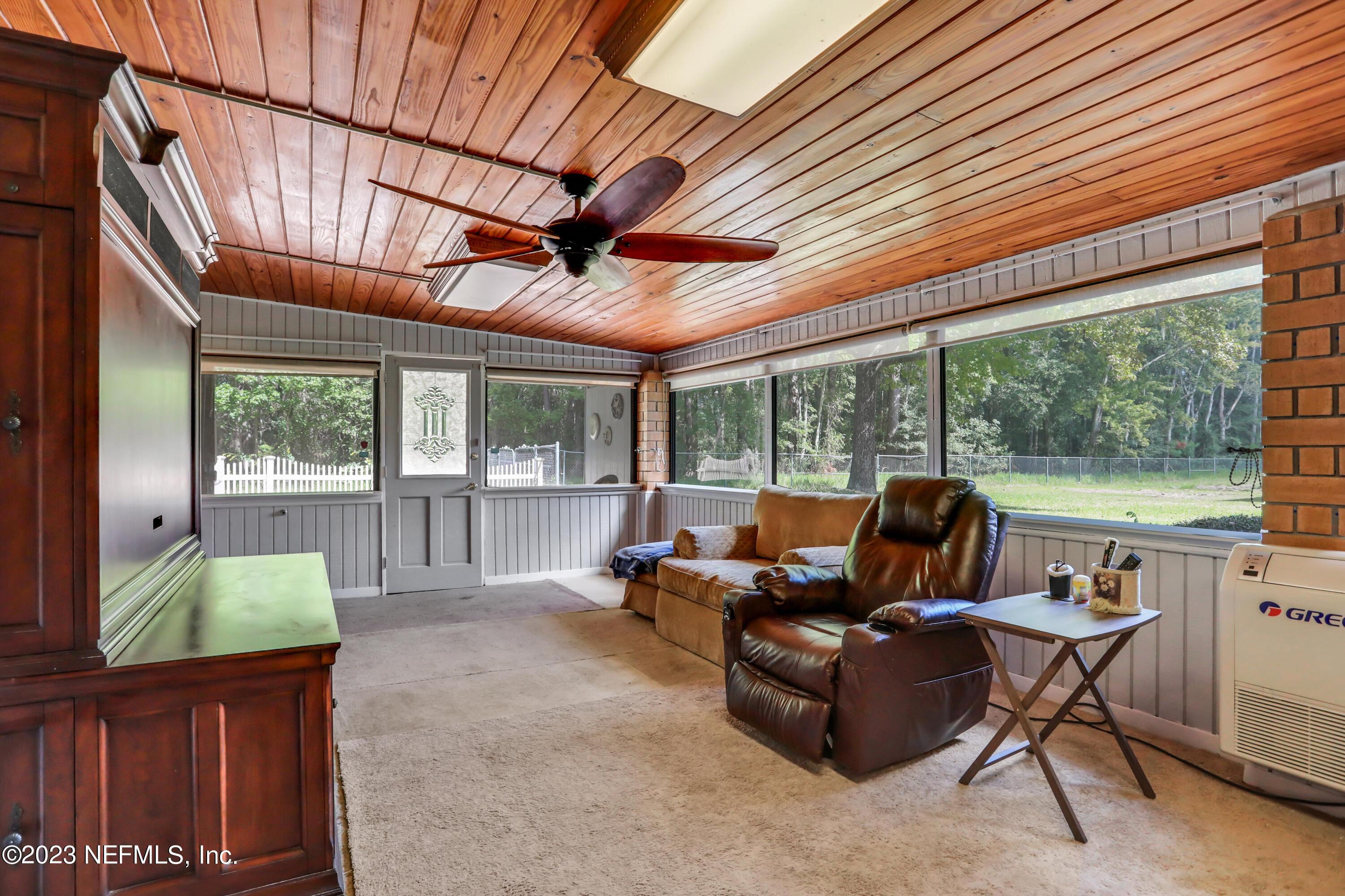 573 TARA FARMS Drive