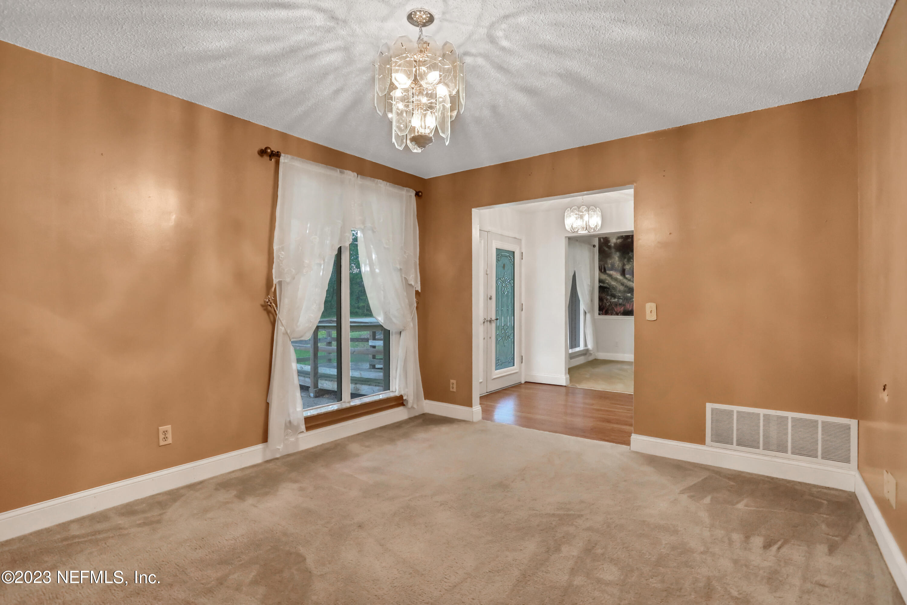 573 TARA FARMS Drive