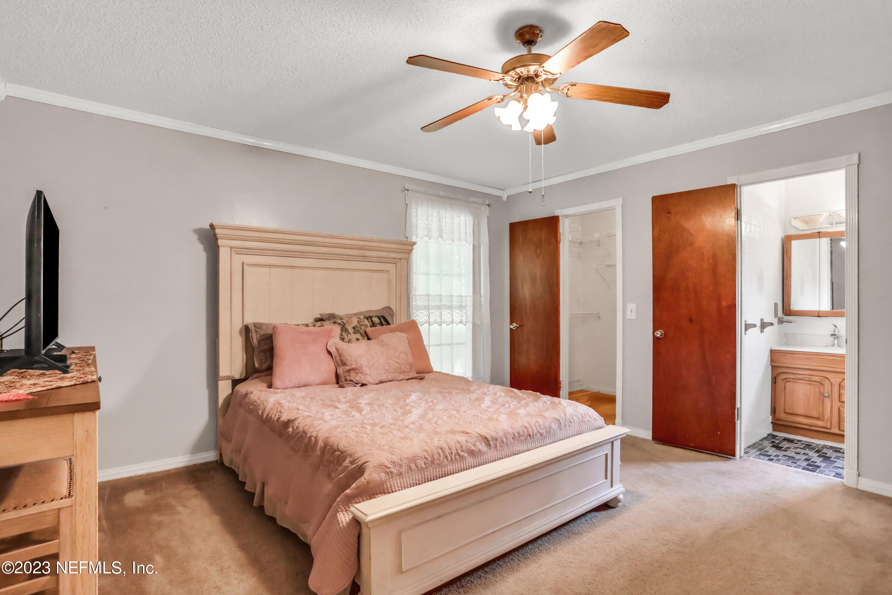 573 TARA FARMS Drive