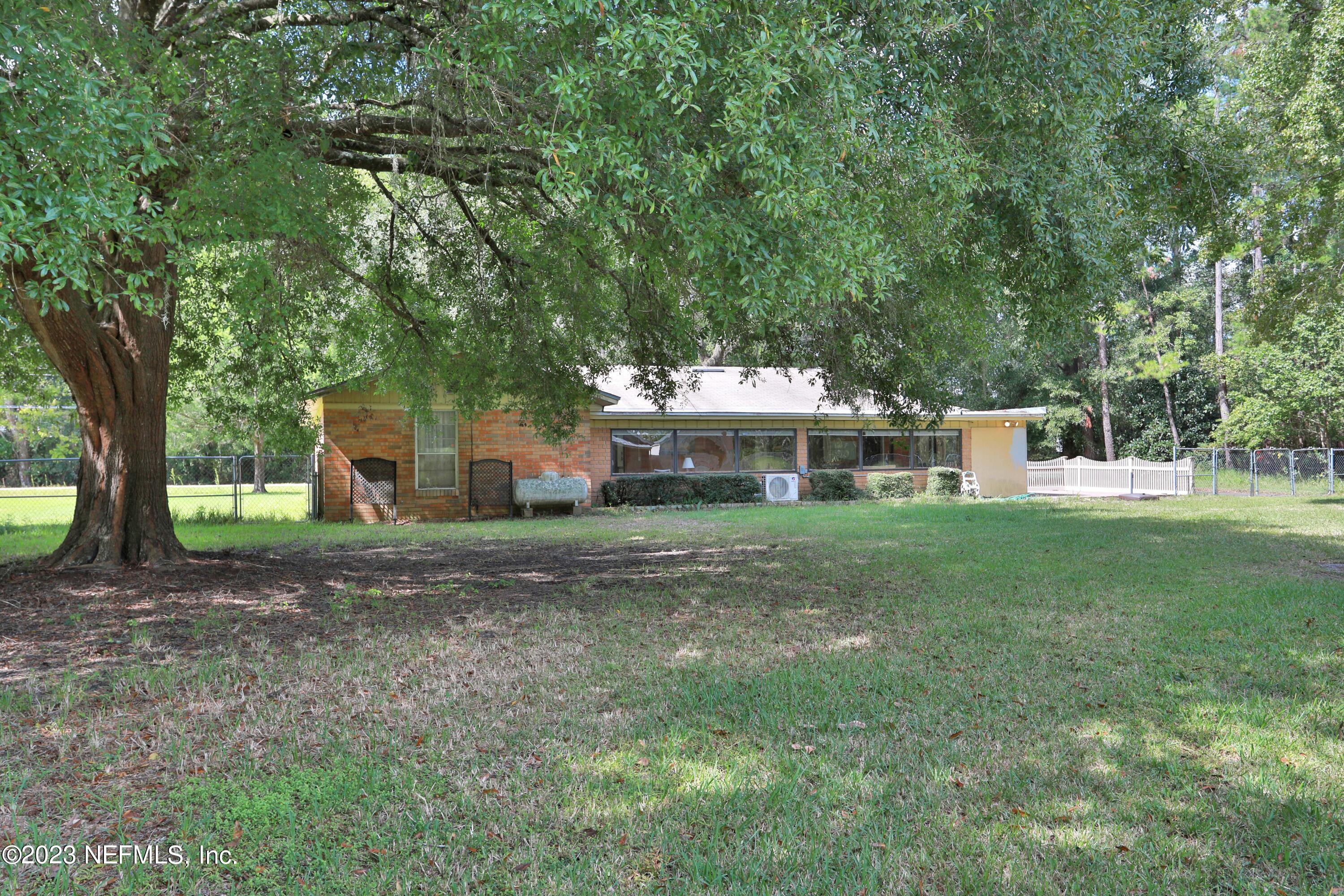 573 TARA FARMS Drive