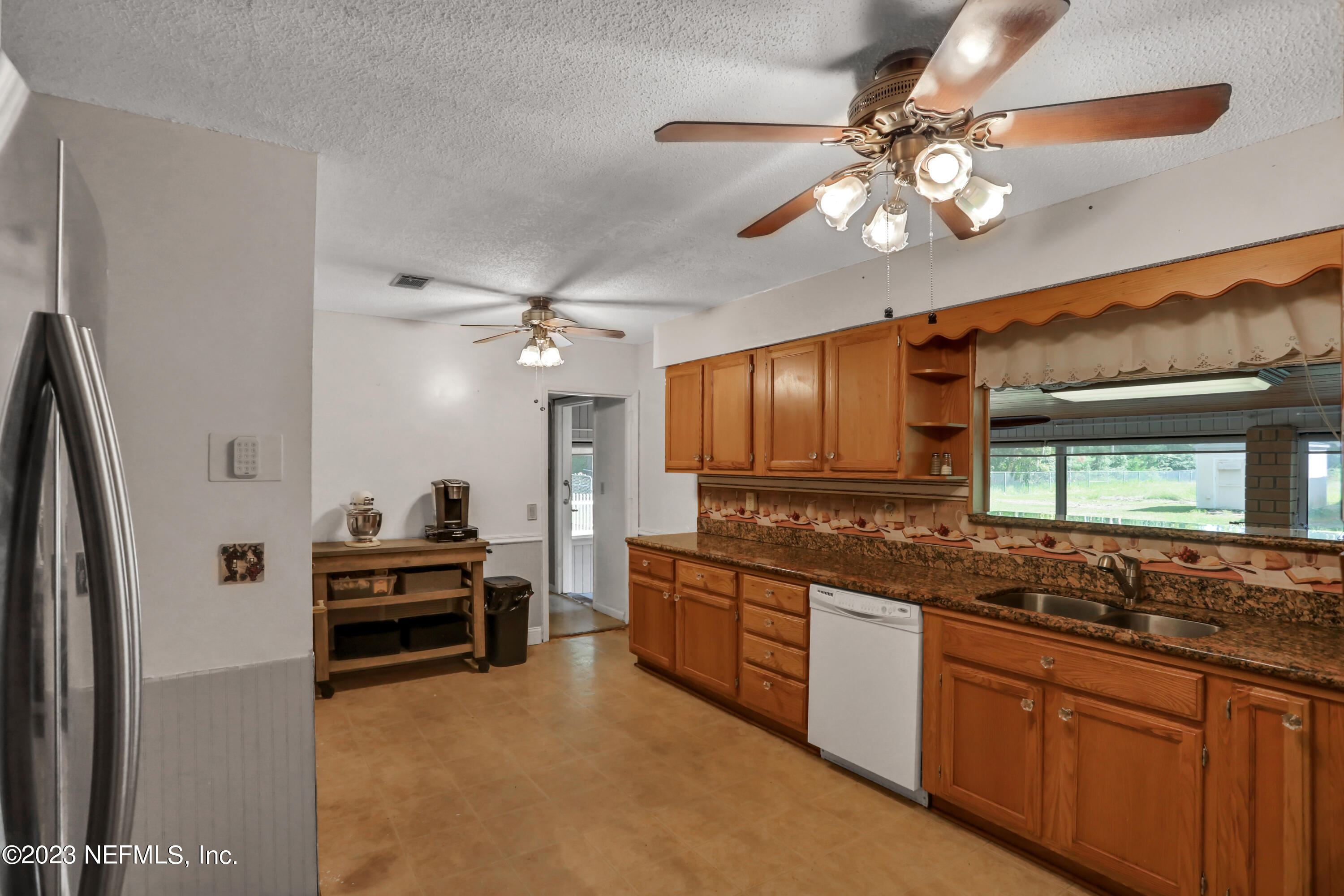 573 TARA FARMS Drive