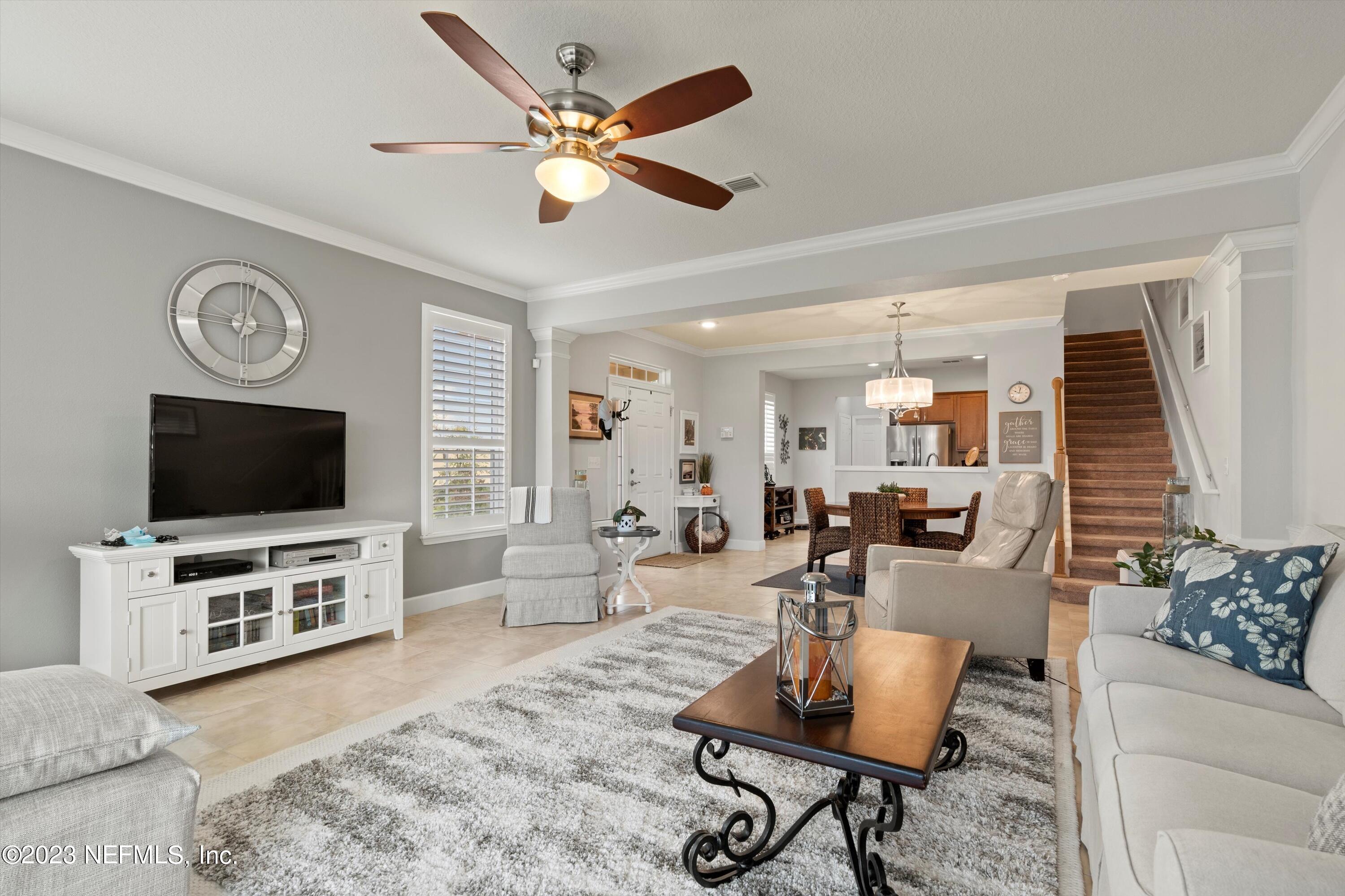 6854 ROUNDLEAF Drive