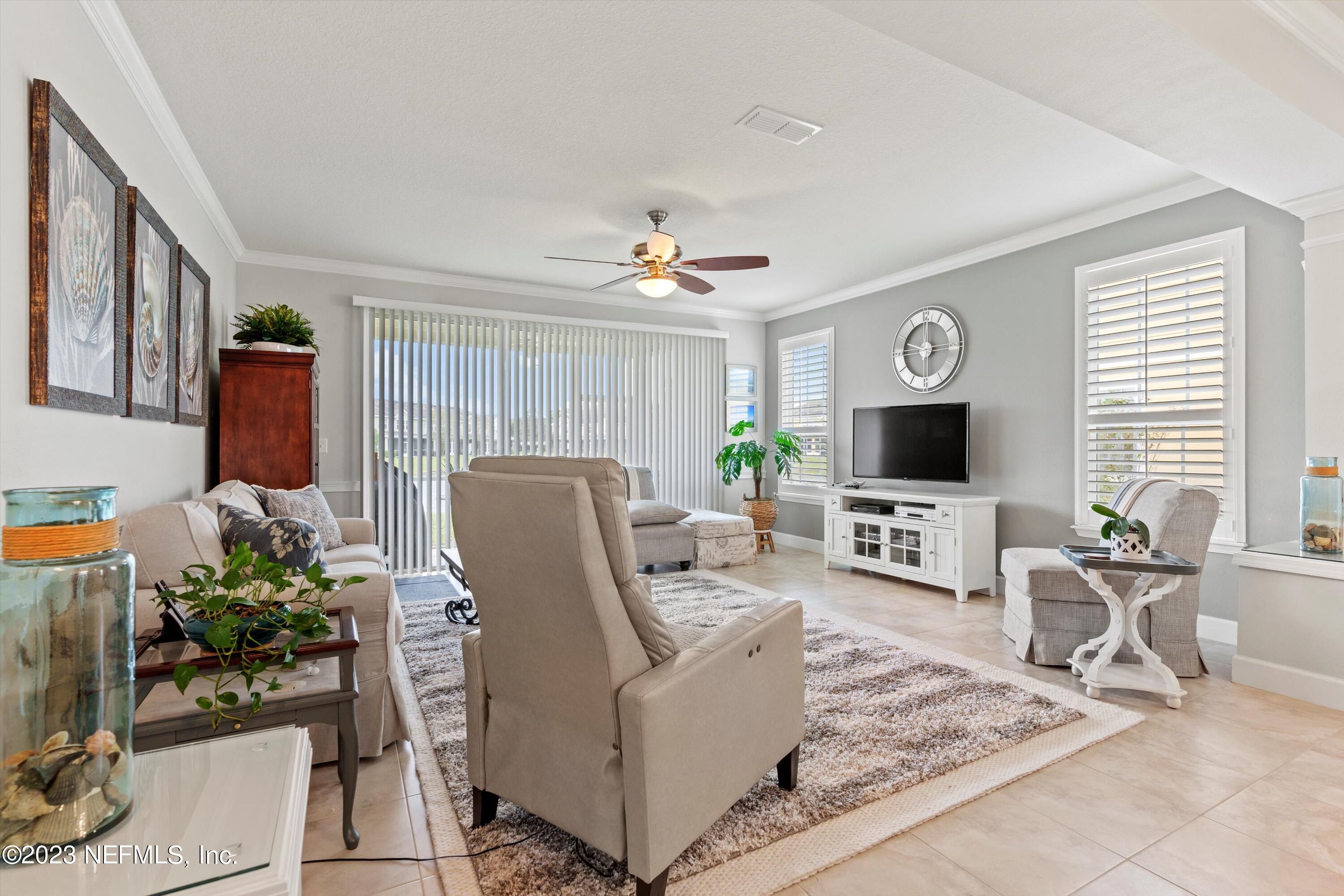 6854 ROUNDLEAF Drive