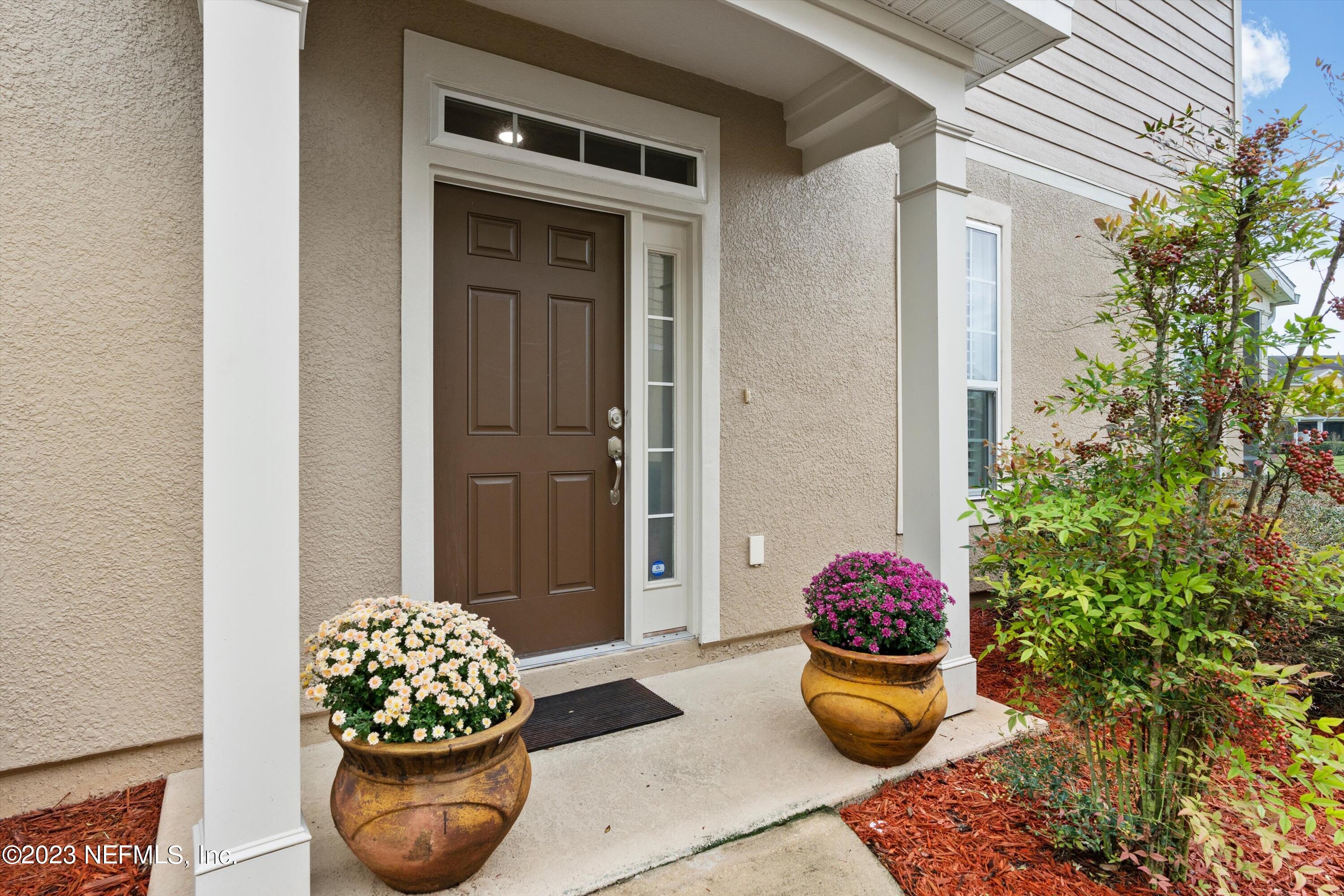 6854 ROUNDLEAF Drive