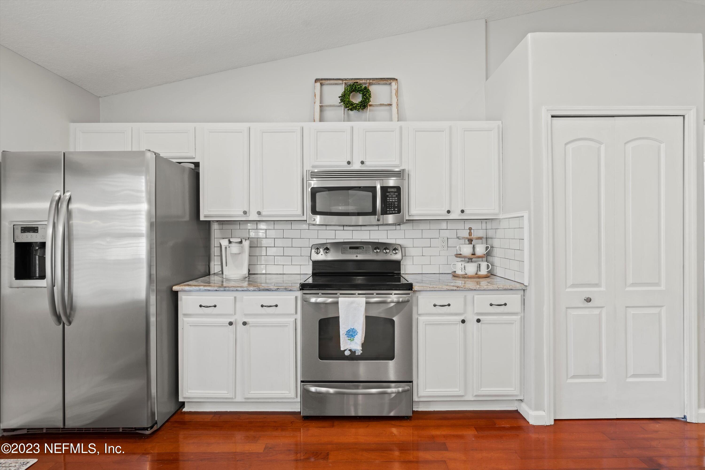 8892 CANOPY OAKS Drive