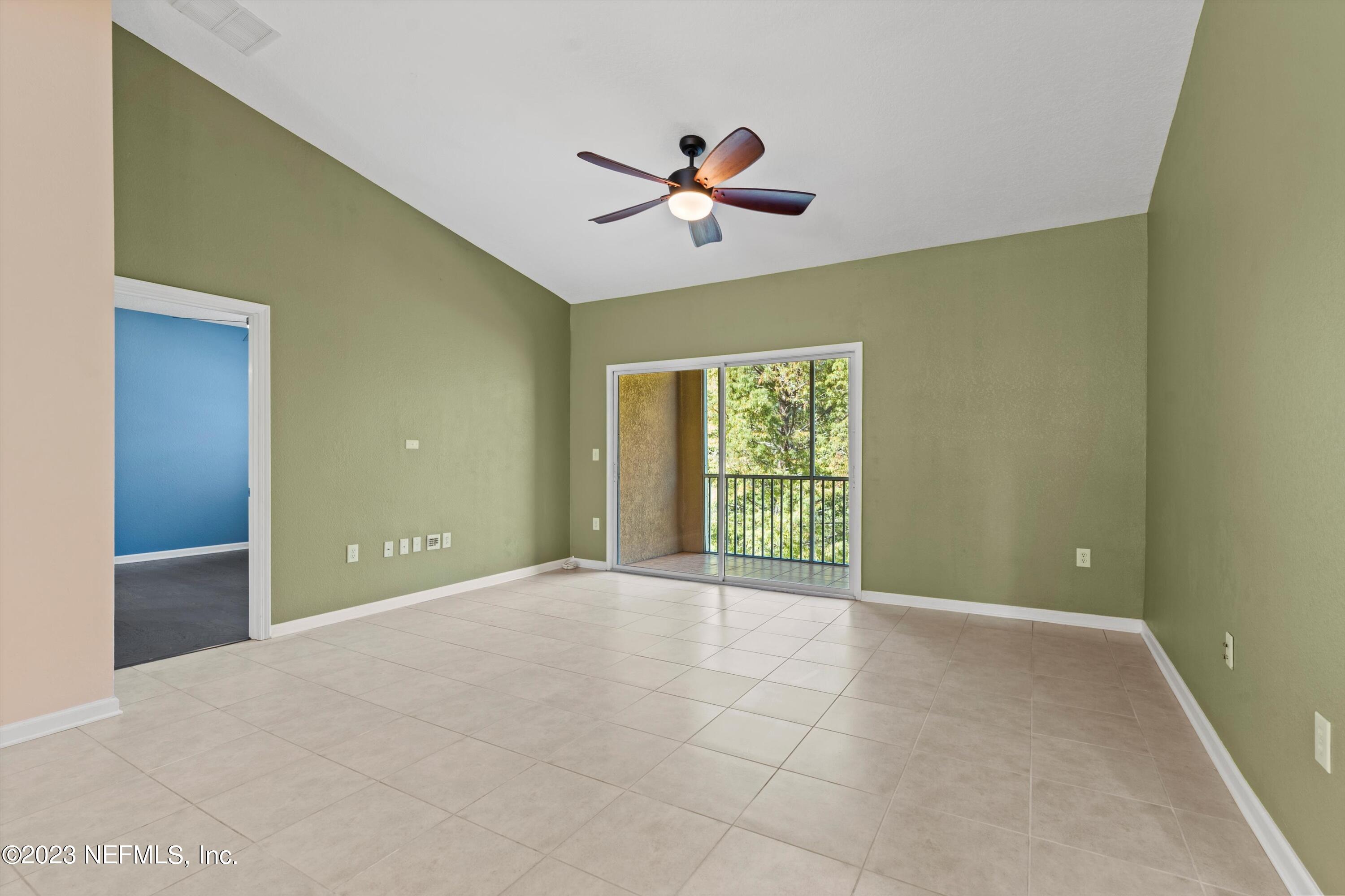 5663 GREENLAND Road, 1005