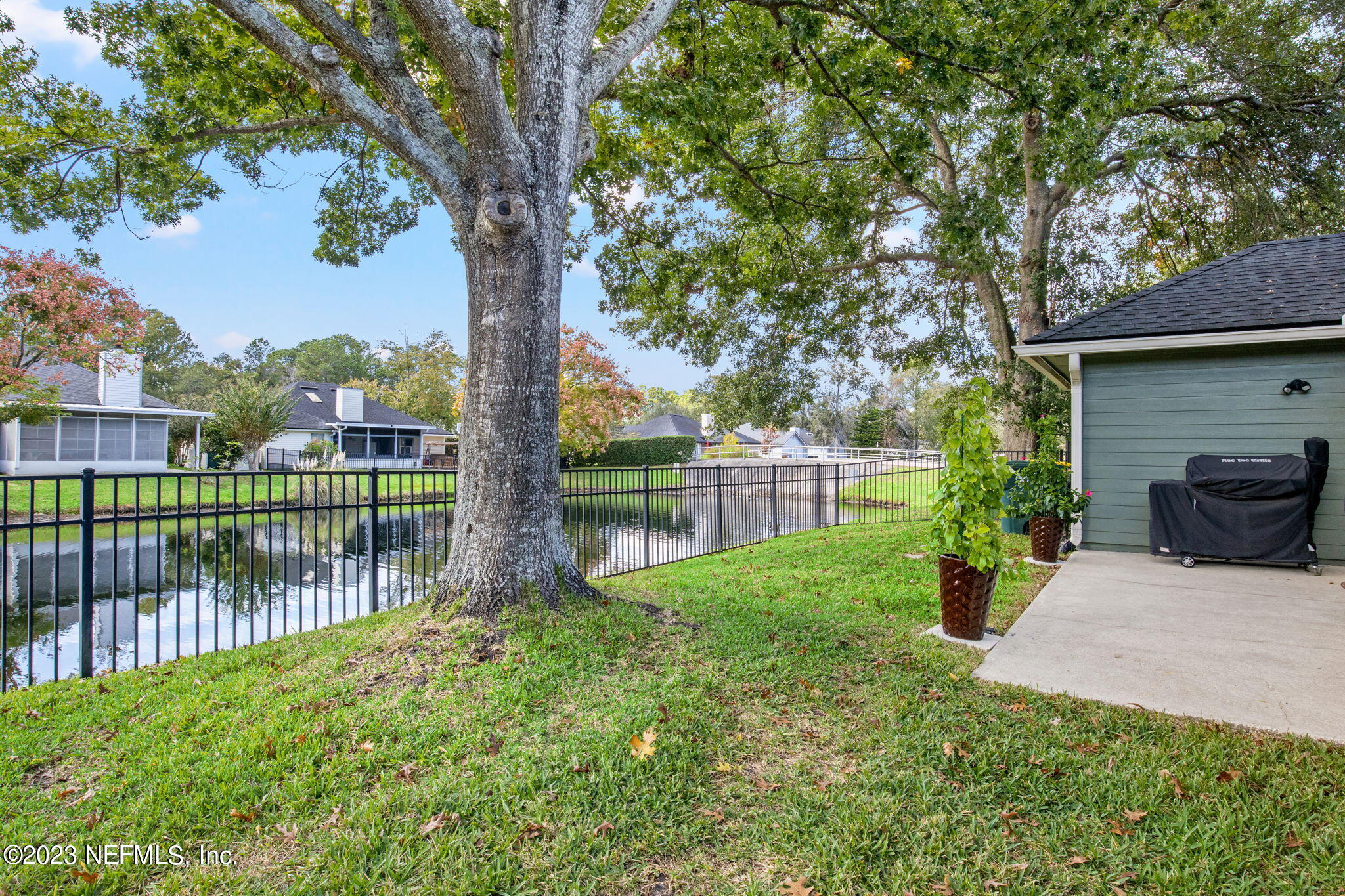 9602 BROKEN OAK Boulevard