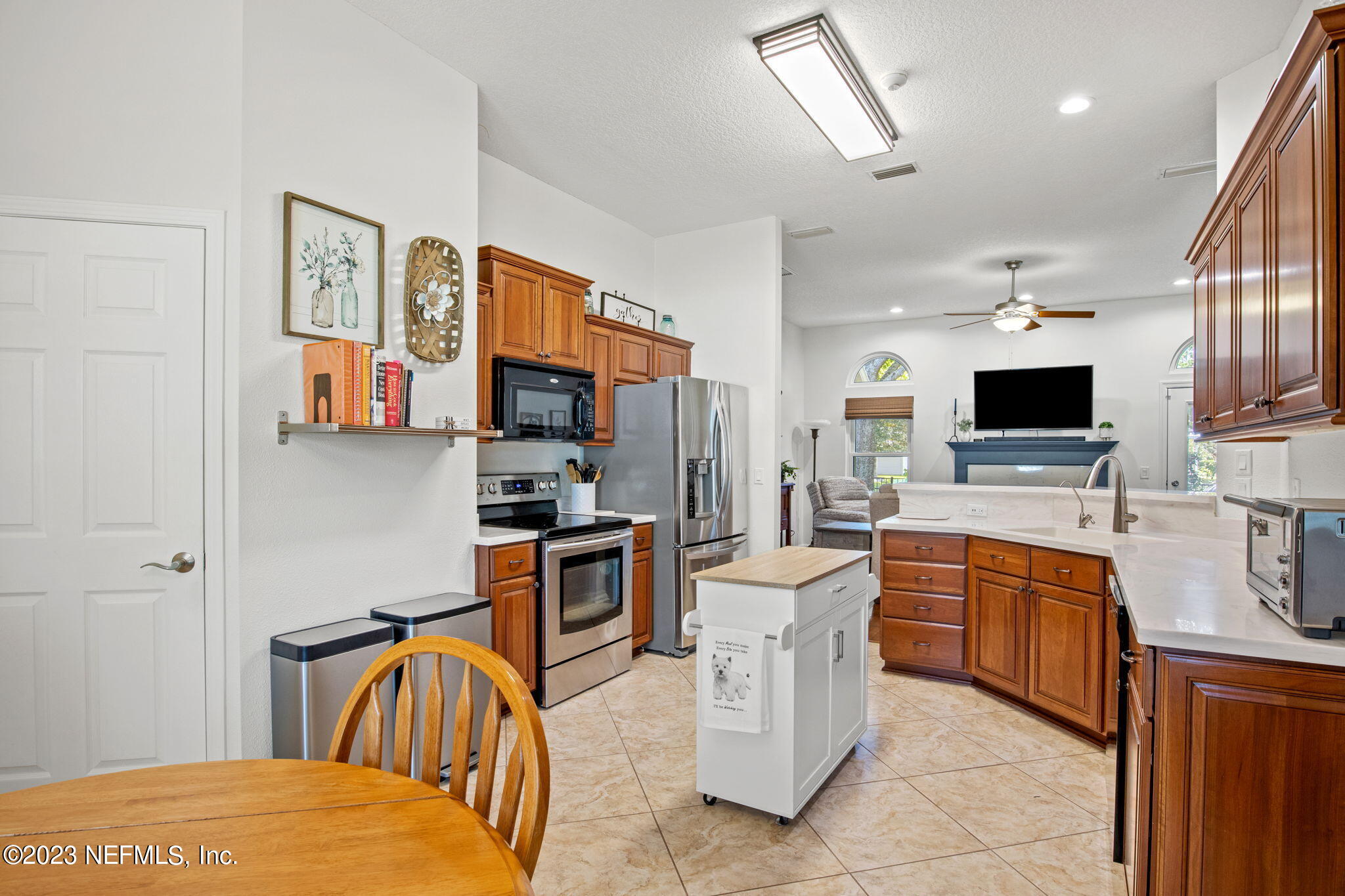 9602 BROKEN OAK Boulevard