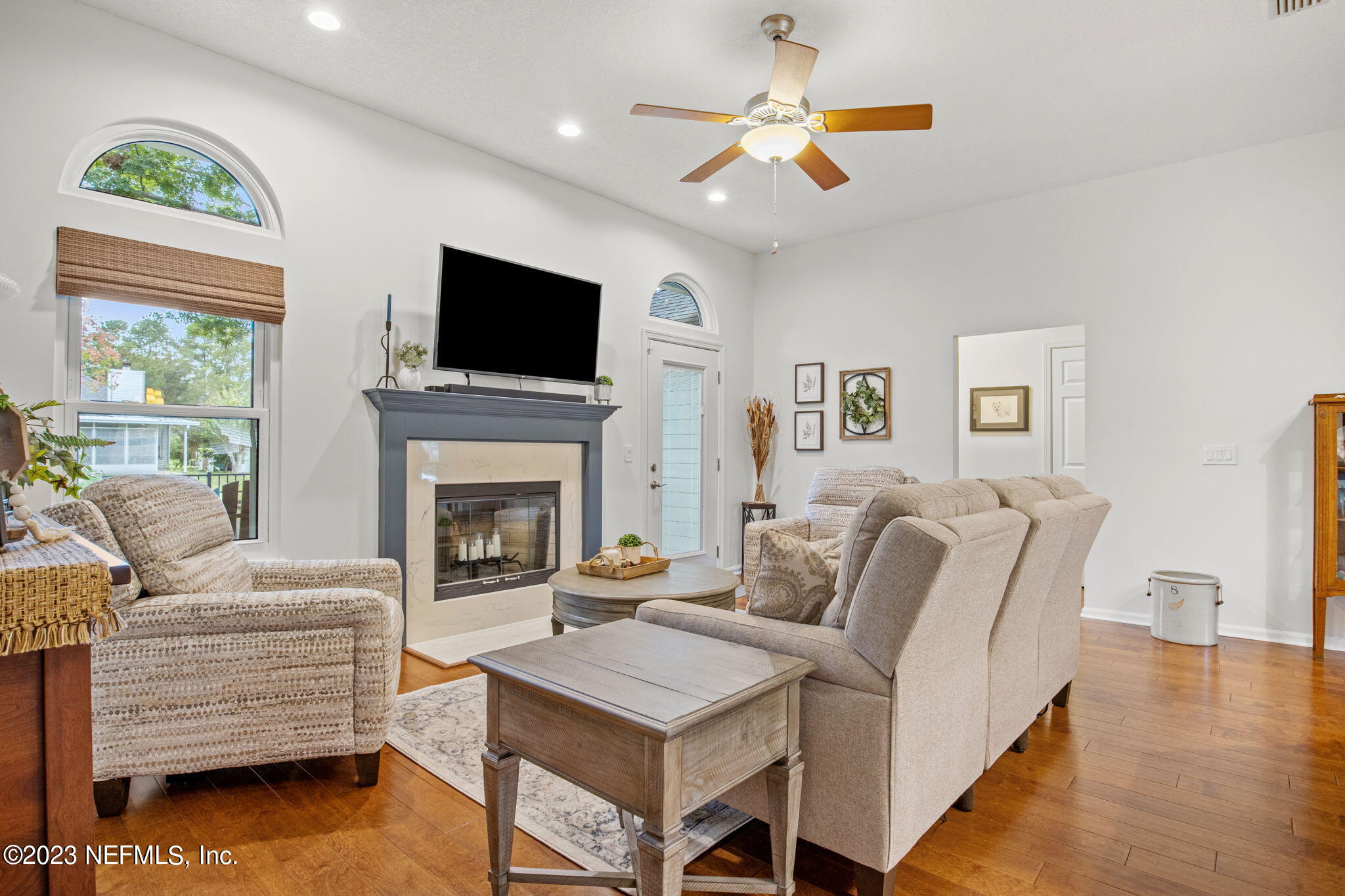 9602 BROKEN OAK Boulevard