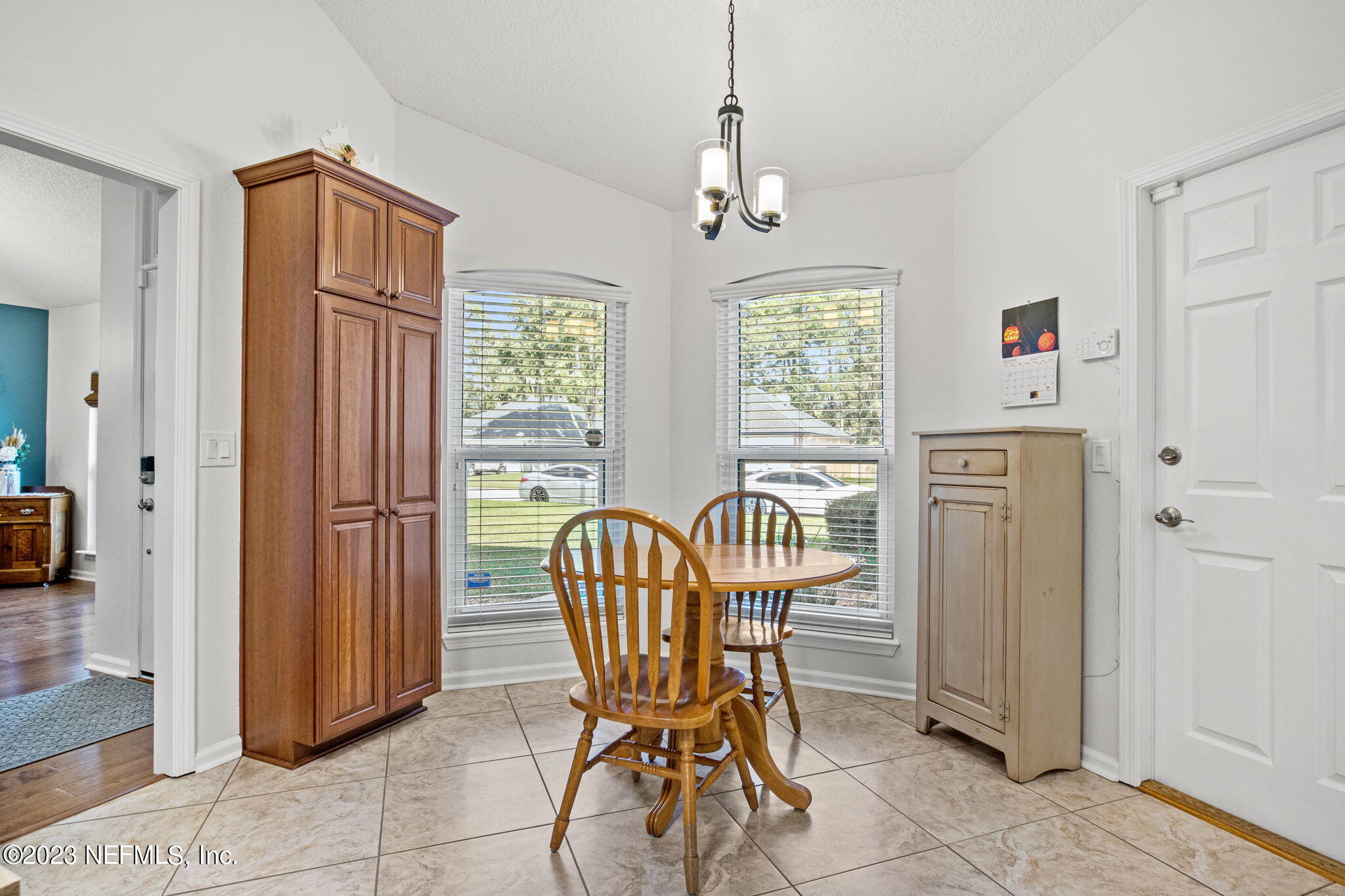 9602 BROKEN OAK Boulevard