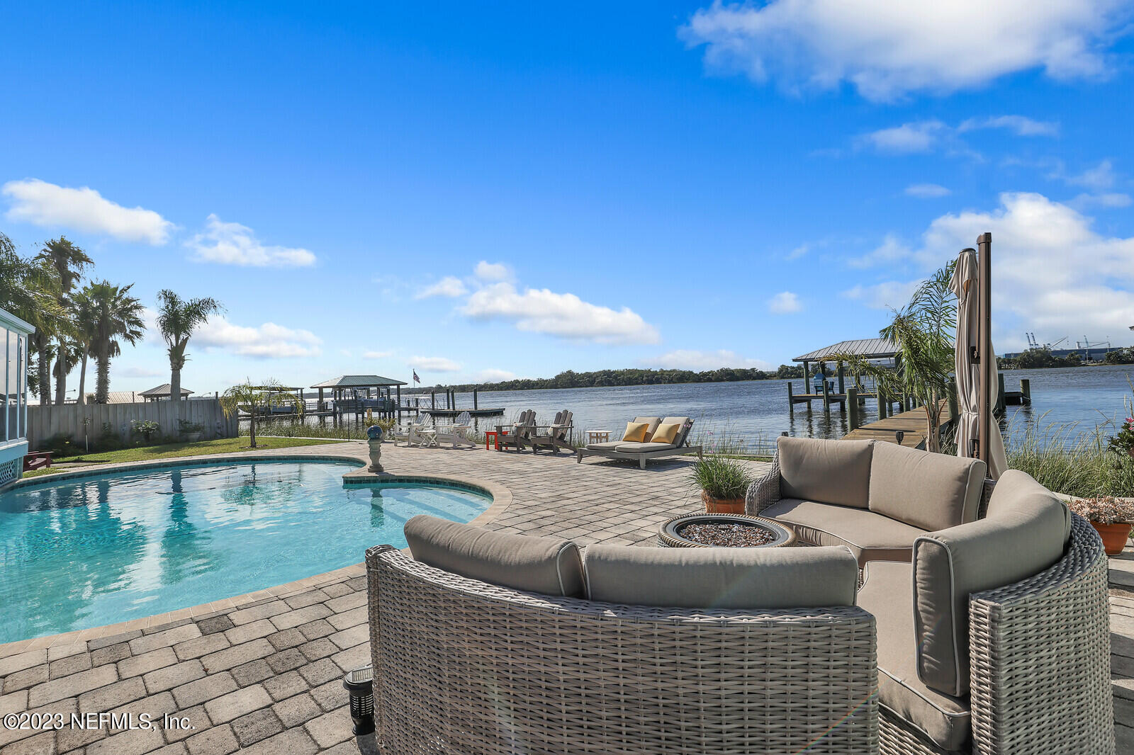 5970 HECKSCHER Drive
