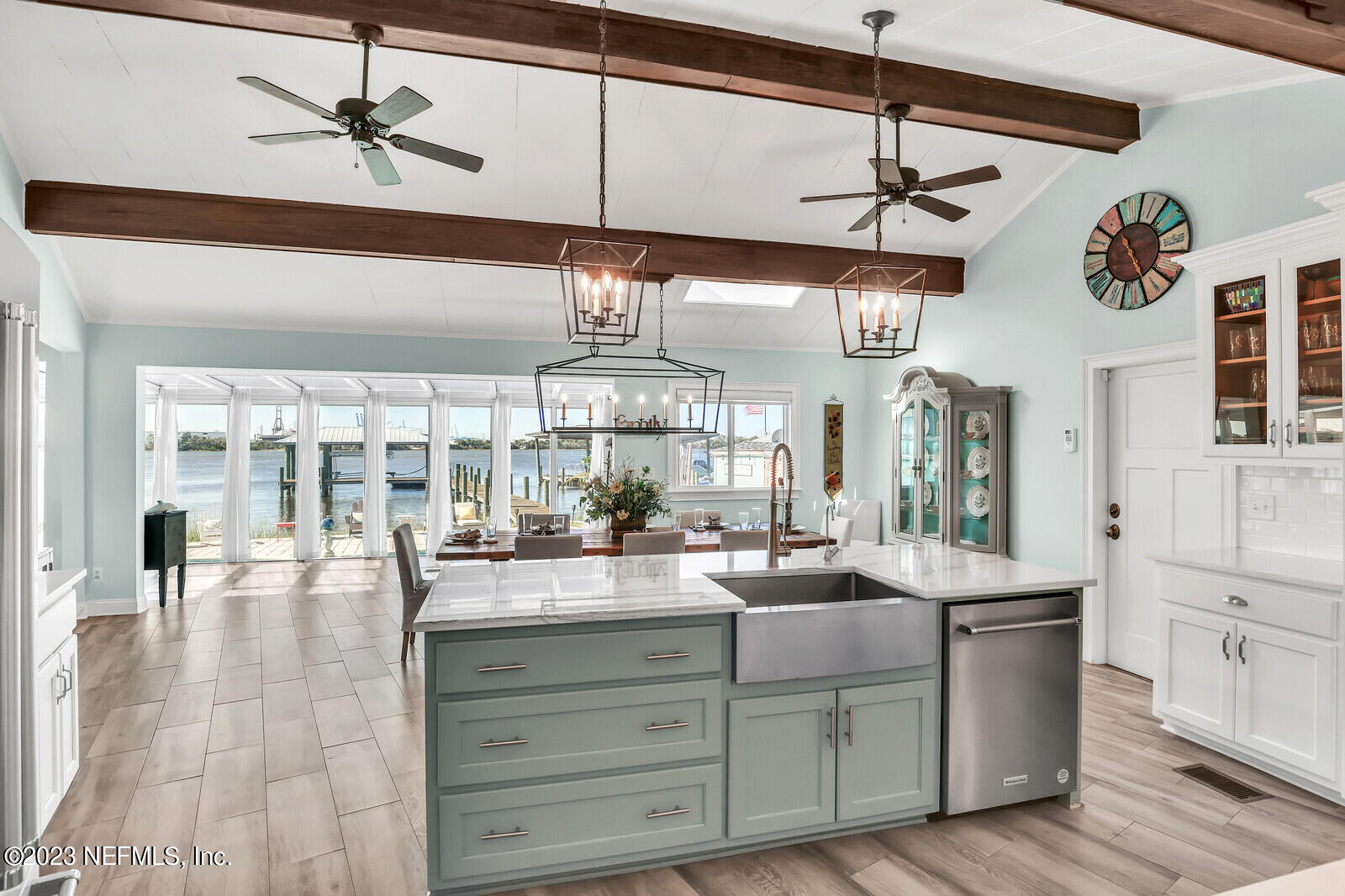 5970 HECKSCHER Drive