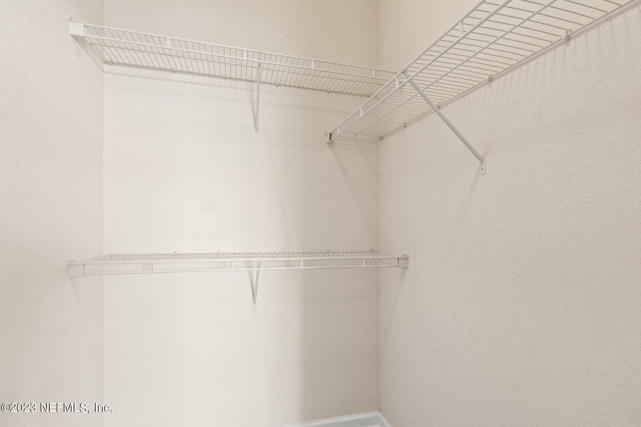 8290 GATE Parkway W, 168