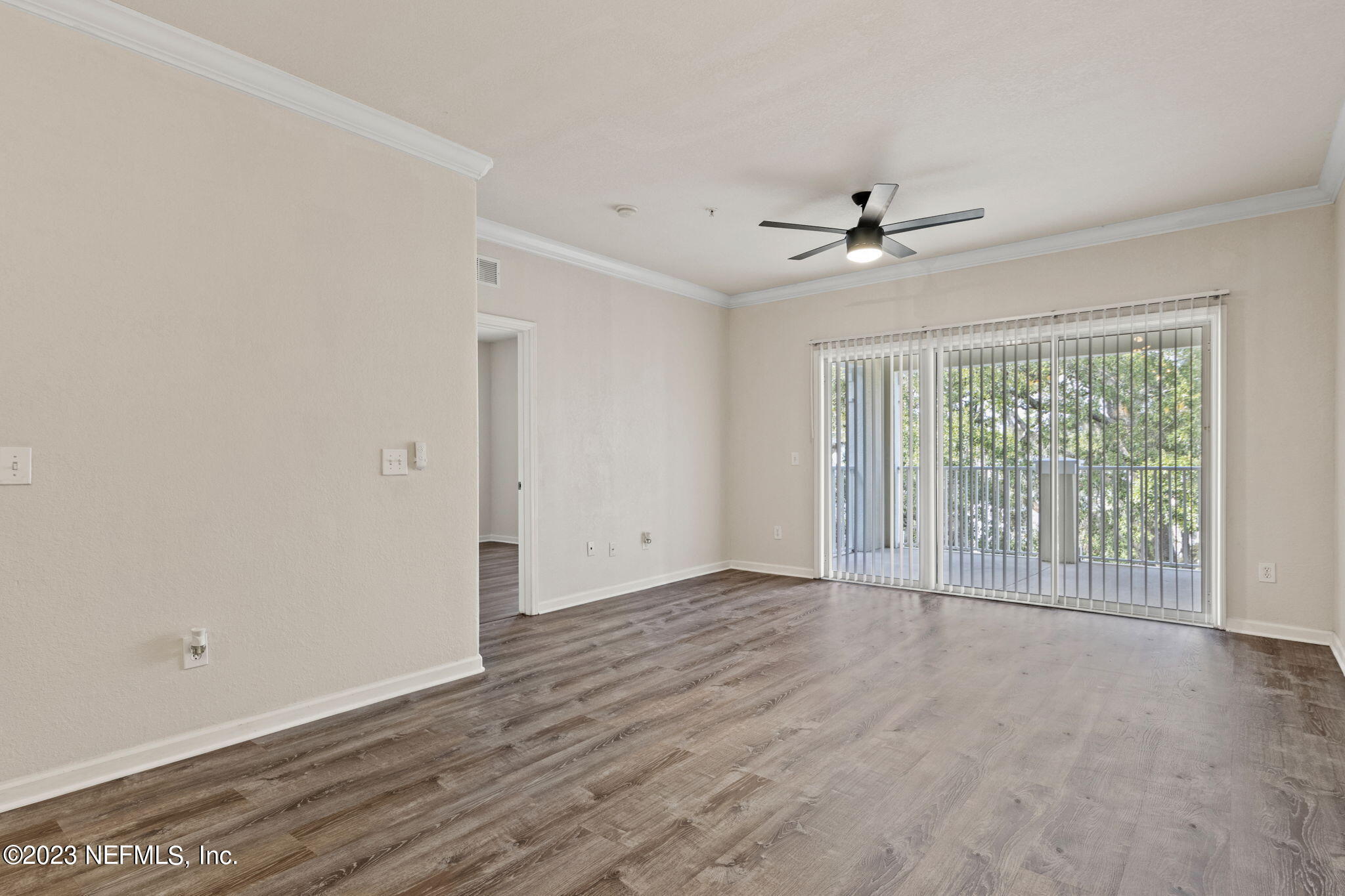 8290 GATE Parkway W, 168