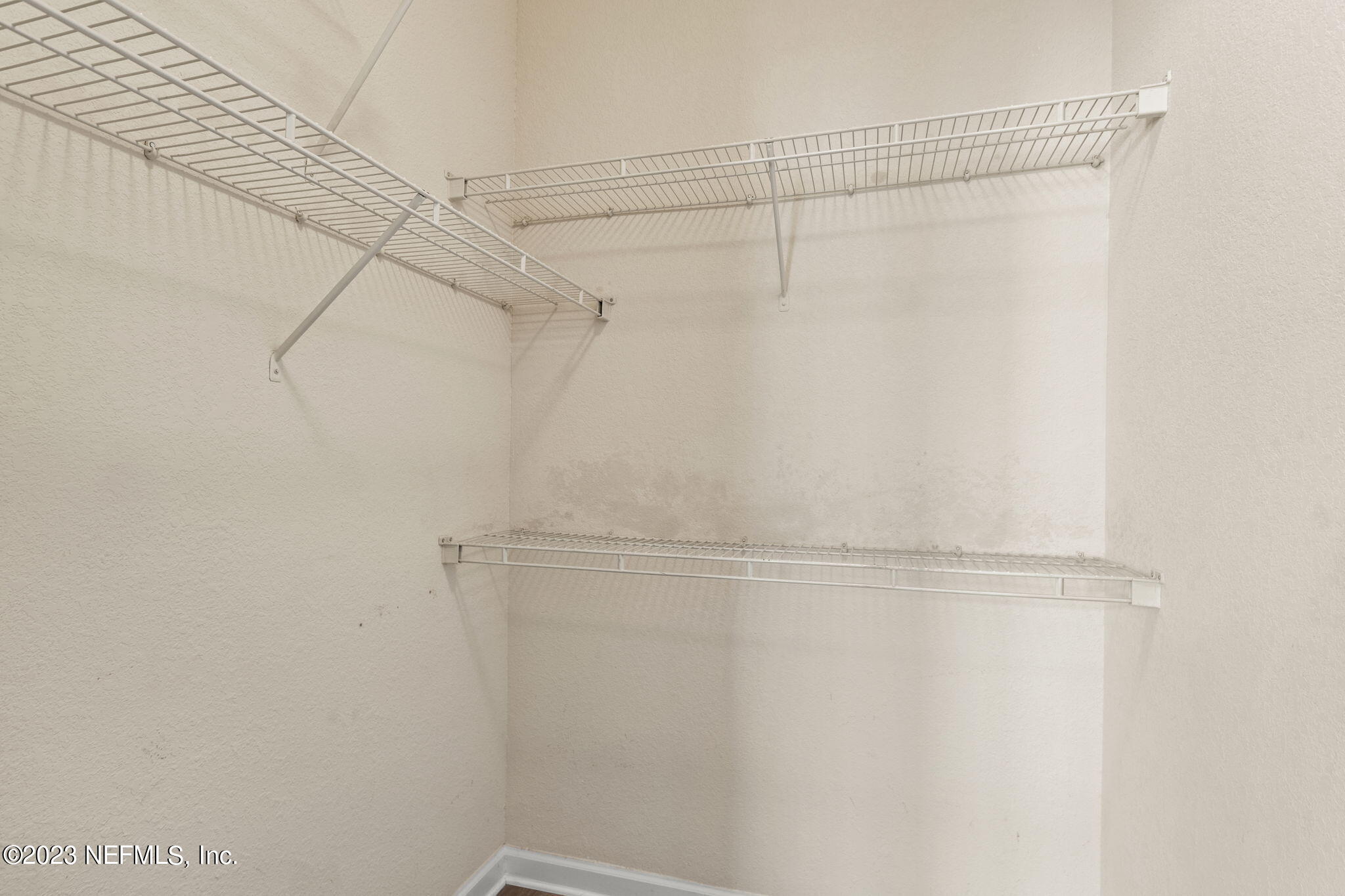 8290 GATE Parkway W, 168