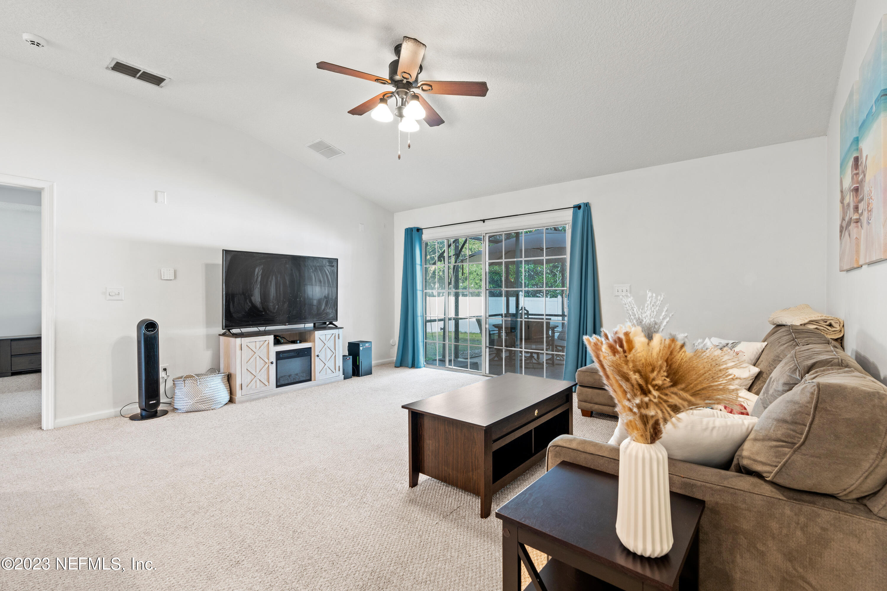 2131 WILLESDON Drive E