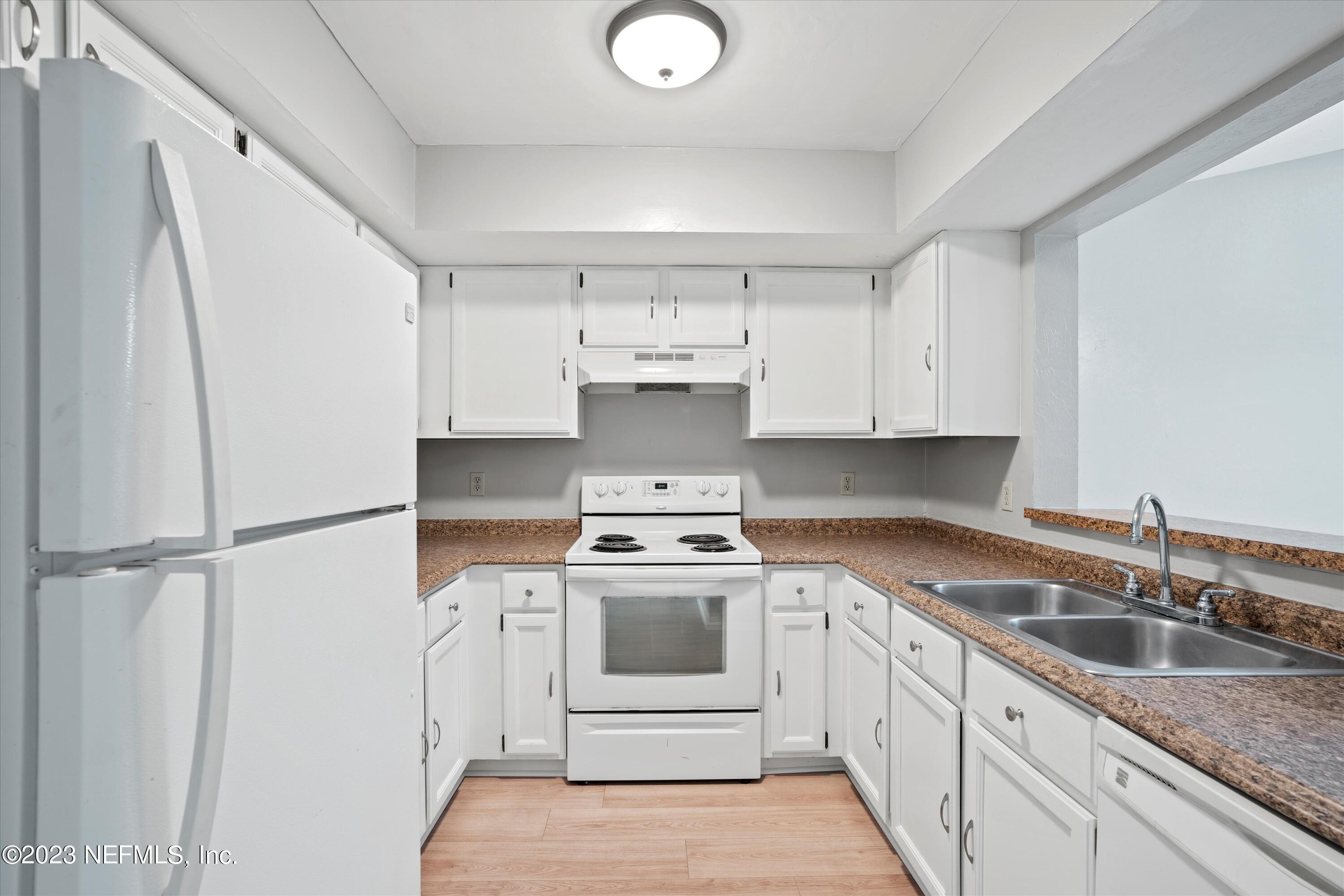 10814 IRONSTONE Drive