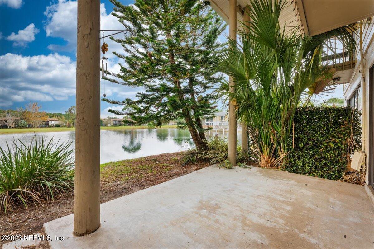 7853 LA SIERRA Court, 7853