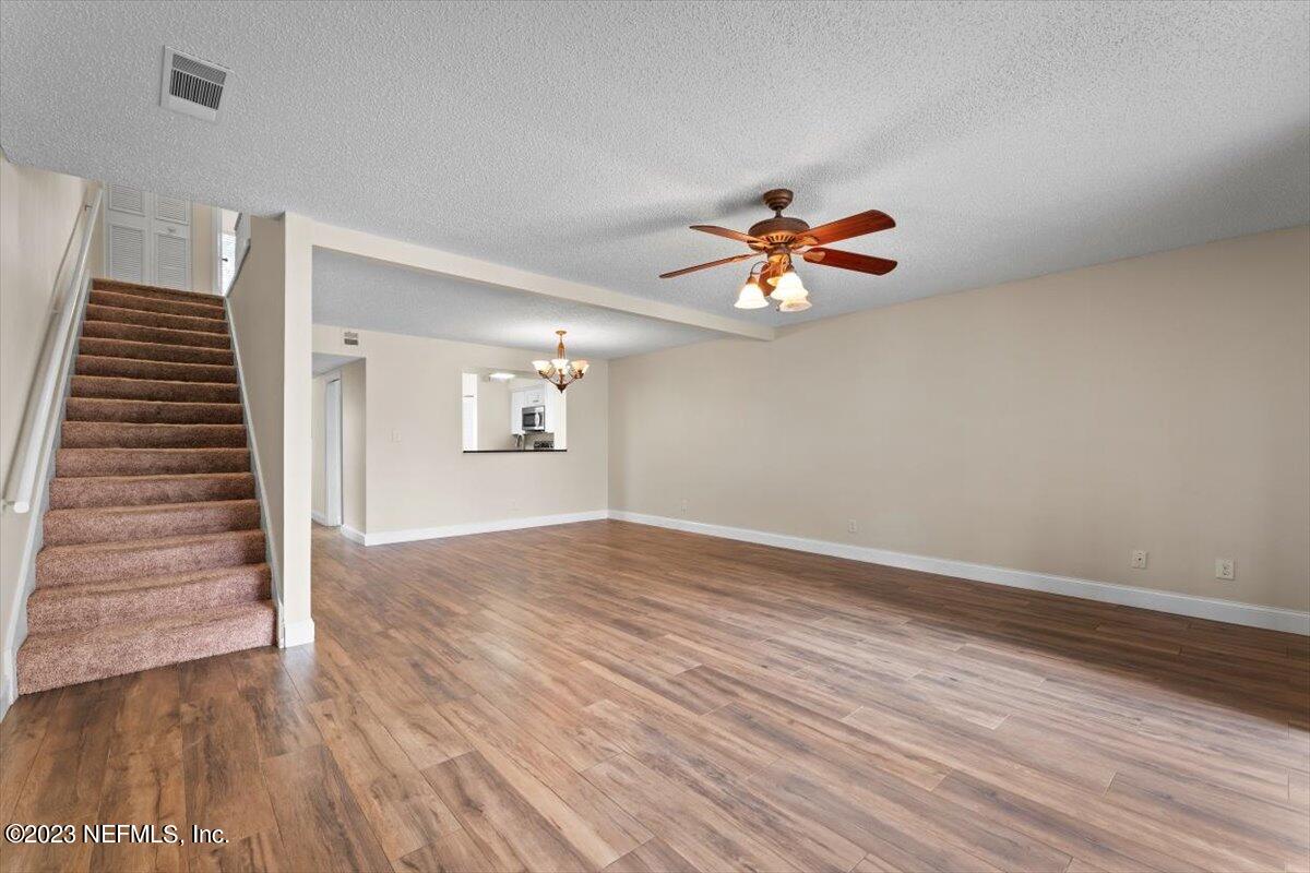 7853 LA SIERRA Court, 7853