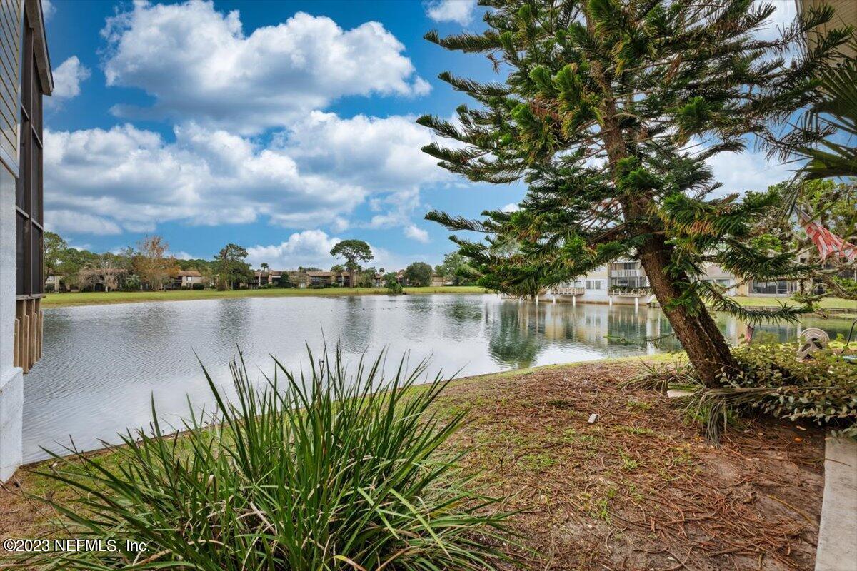 7853 LA SIERRA Court, 7853