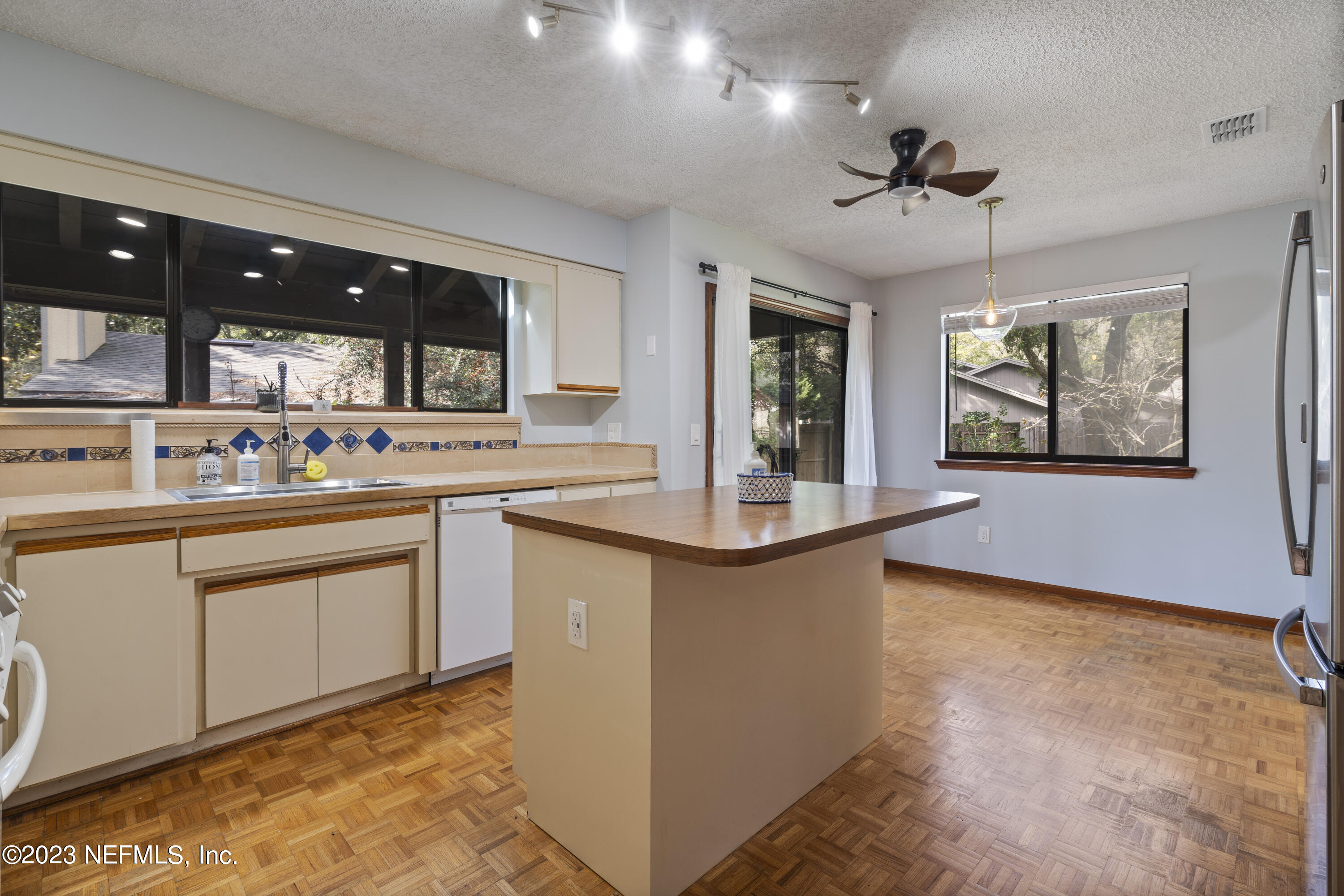 3020 AUTUMN WOOD Court